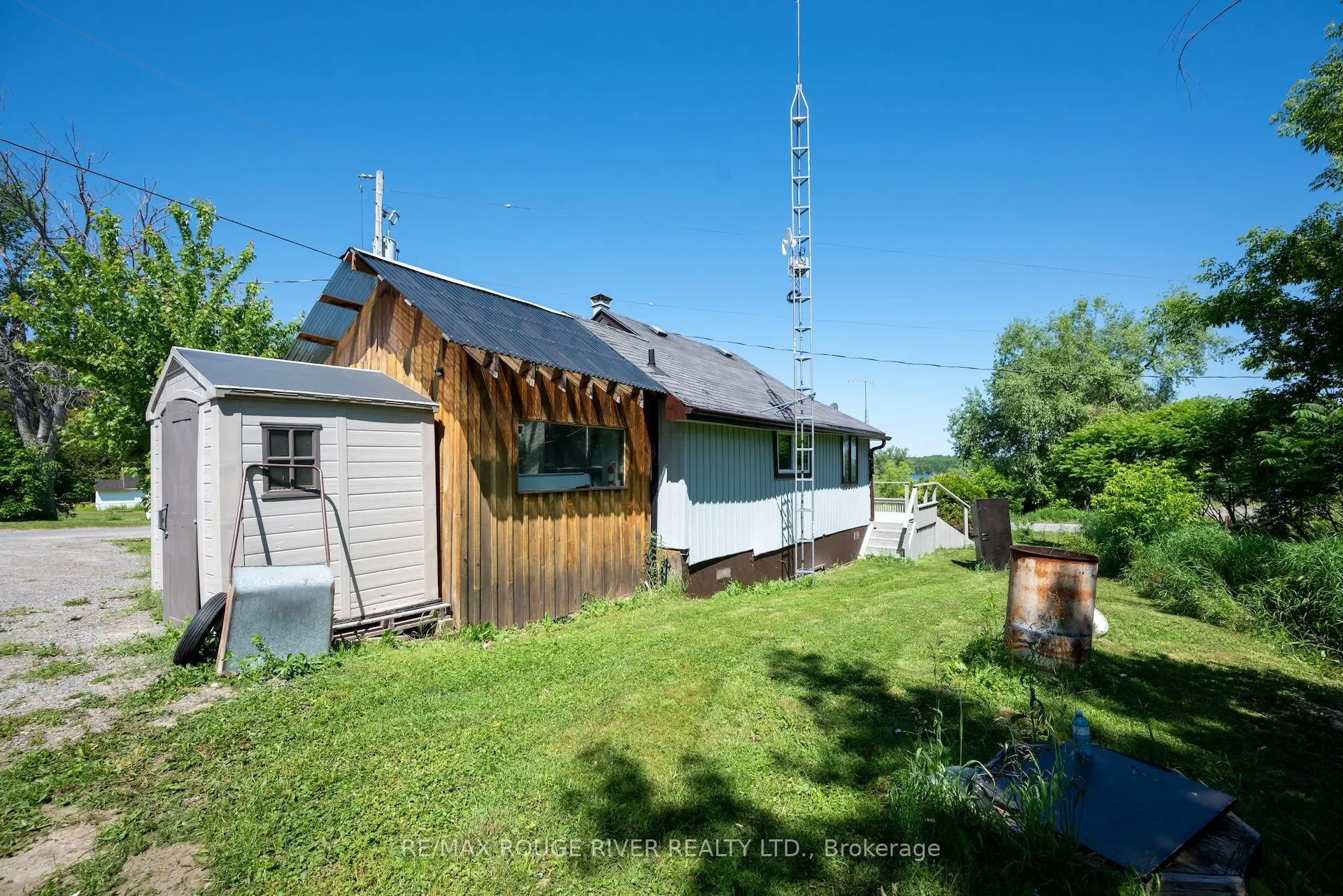 200 Dunnette Landing