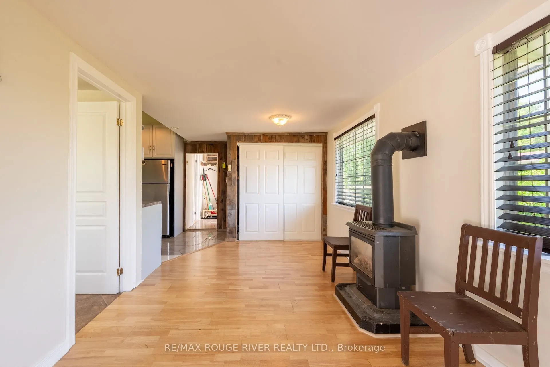 200 Dunnette Landing
