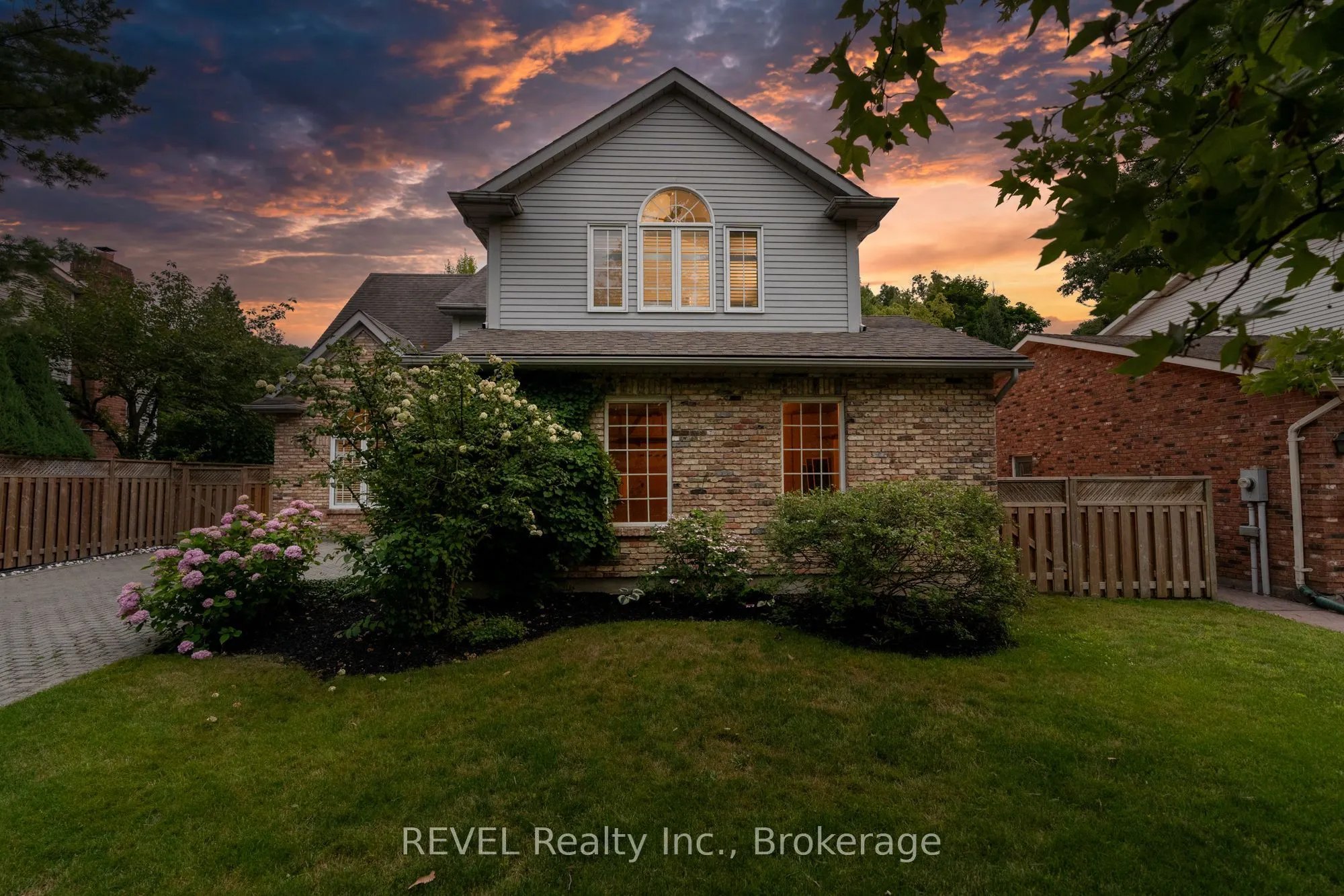 78 SOVEREIGN Drive