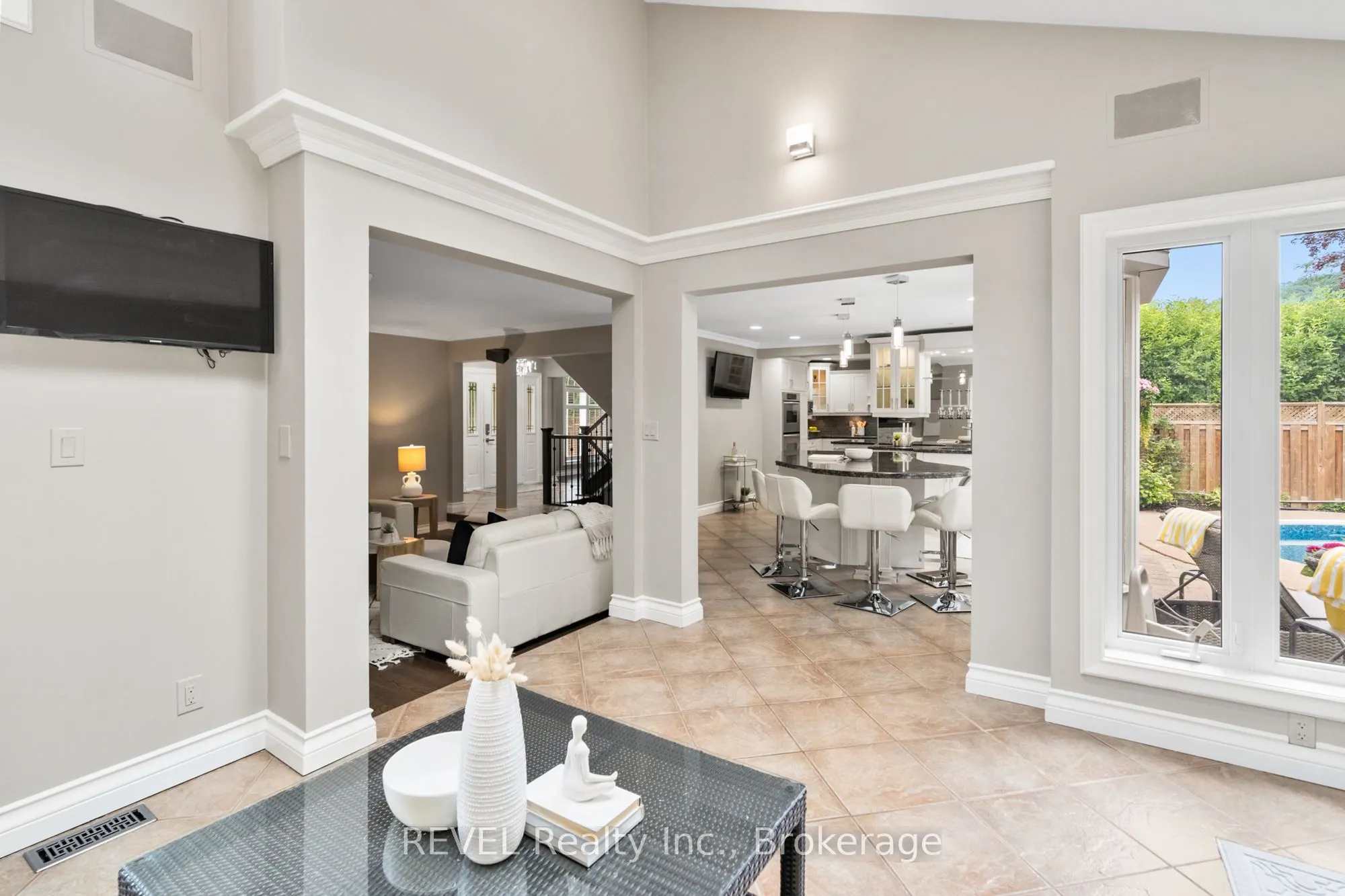 78 SOVEREIGN Drive