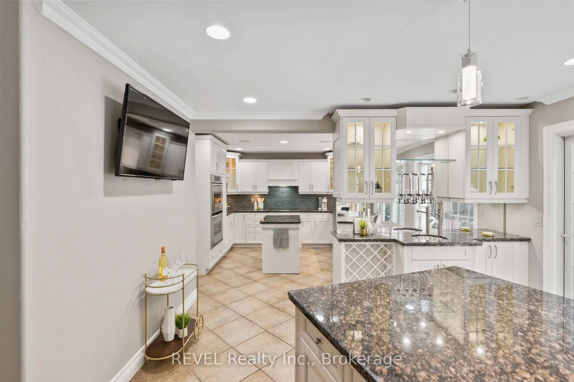 78 SOVEREIGN Drive