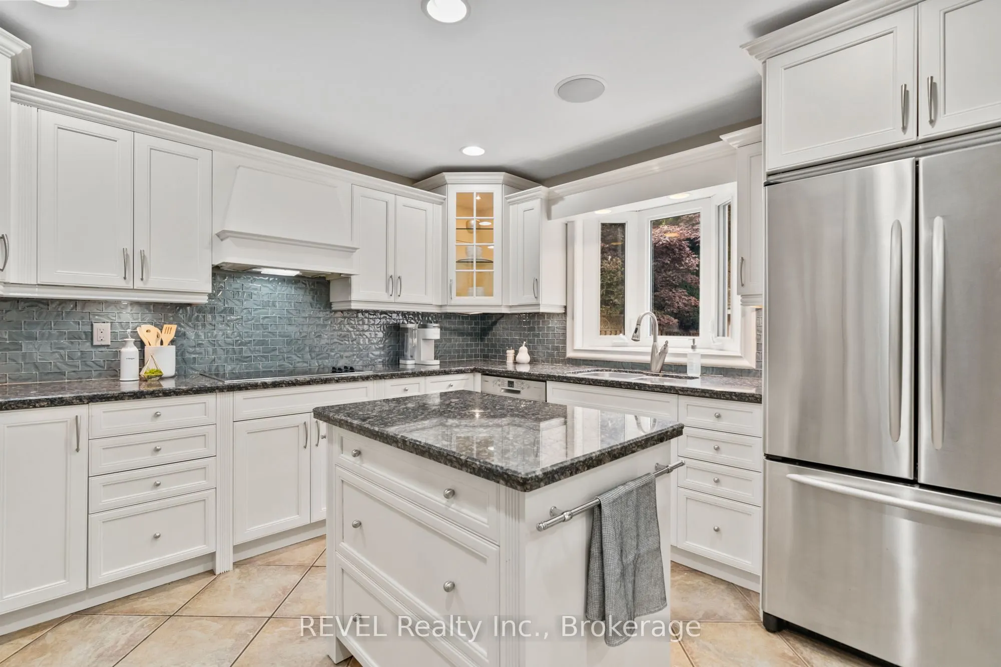 78 SOVEREIGN Drive