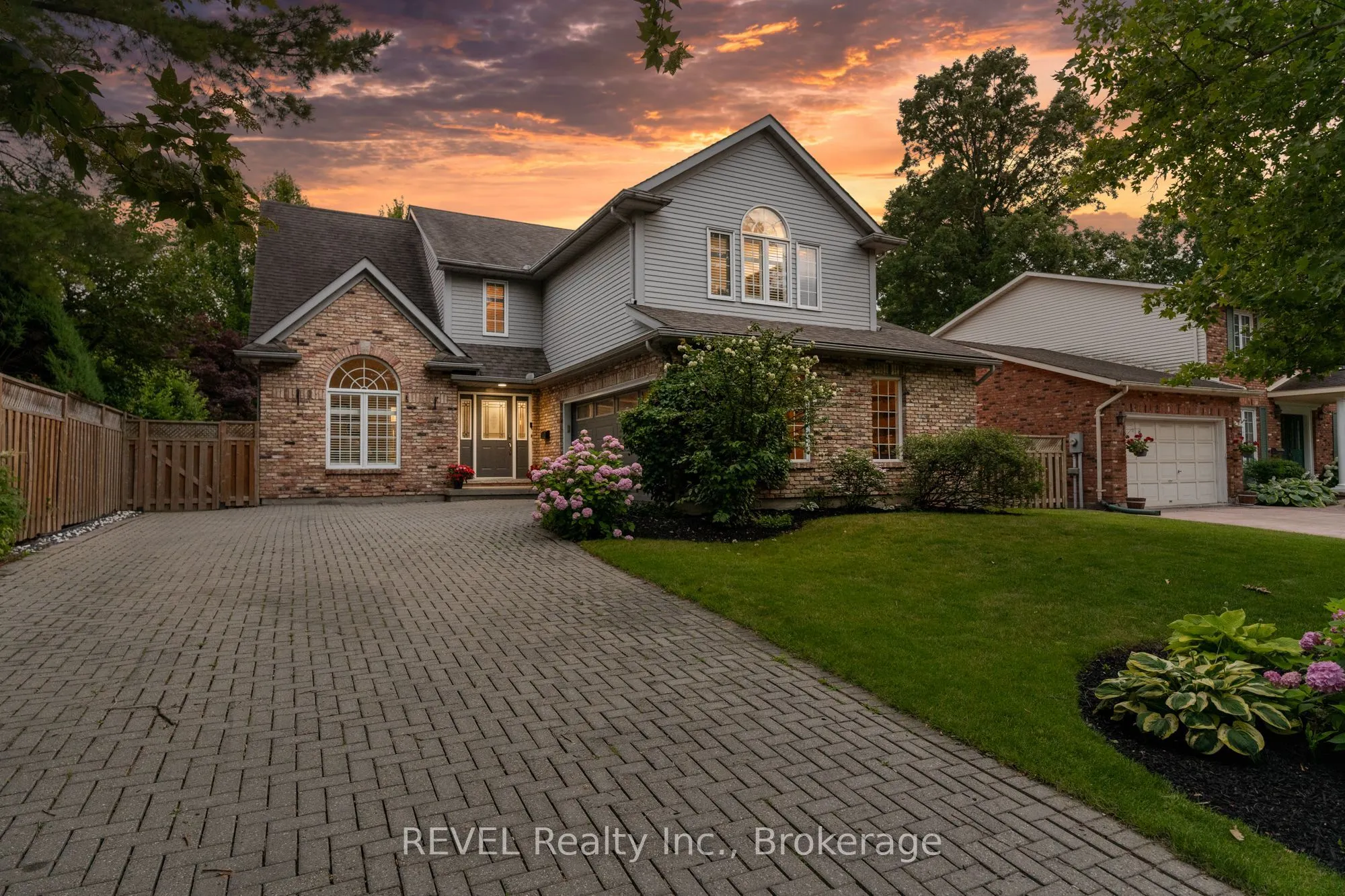78 SOVEREIGN Drive