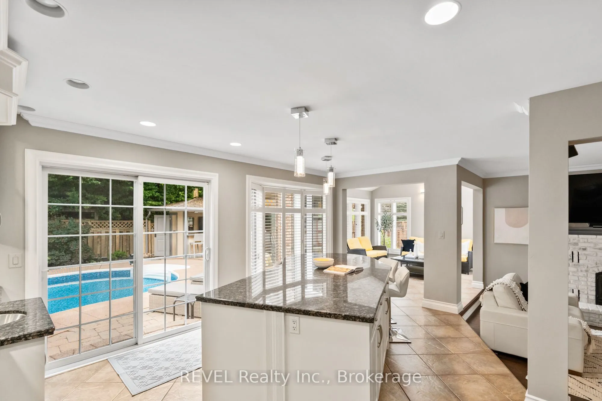 78 SOVEREIGN Drive