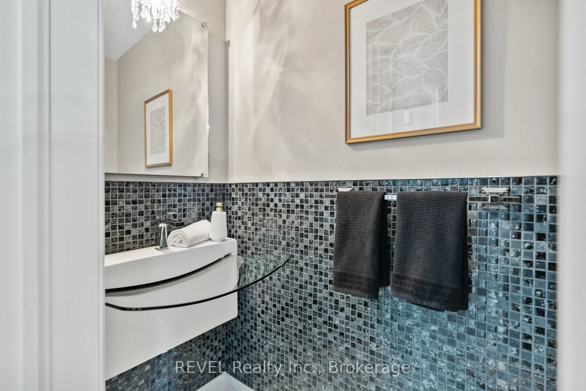 78 SOVEREIGN Drive