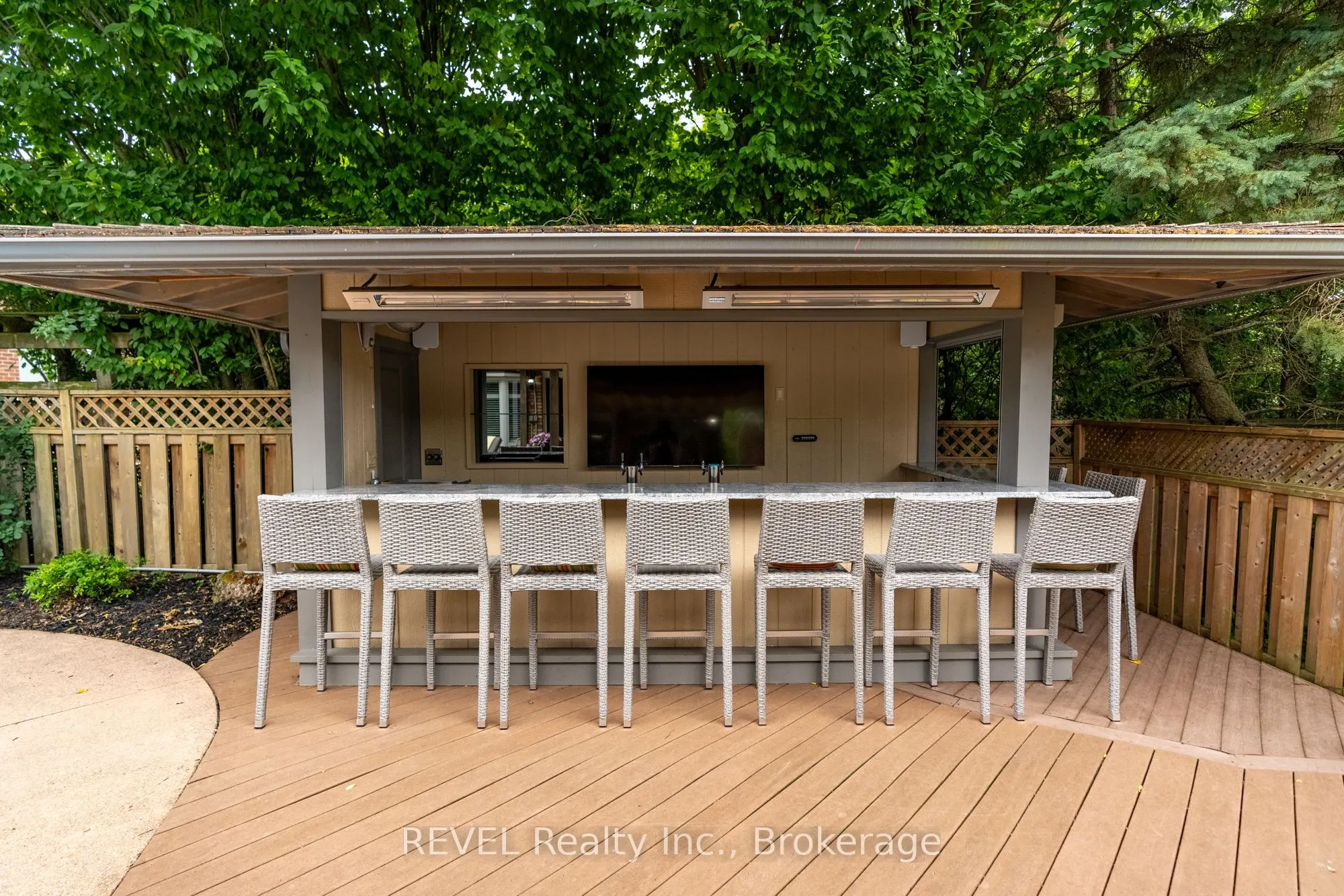 78 SOVEREIGN Drive