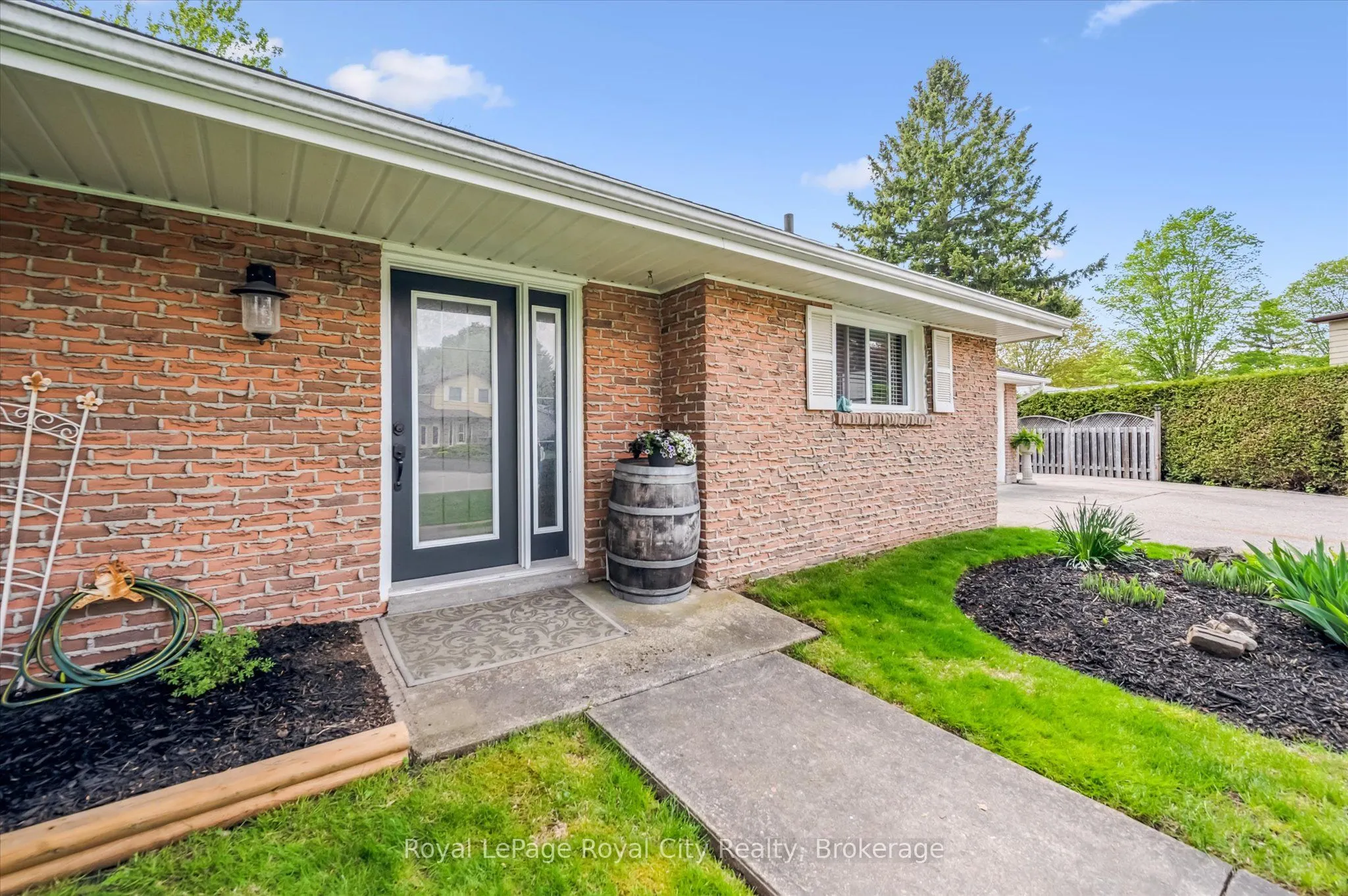 15 Wellington Drive