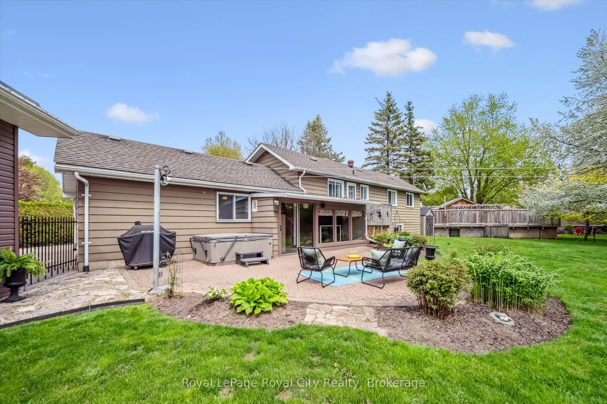 15 Wellington Drive
