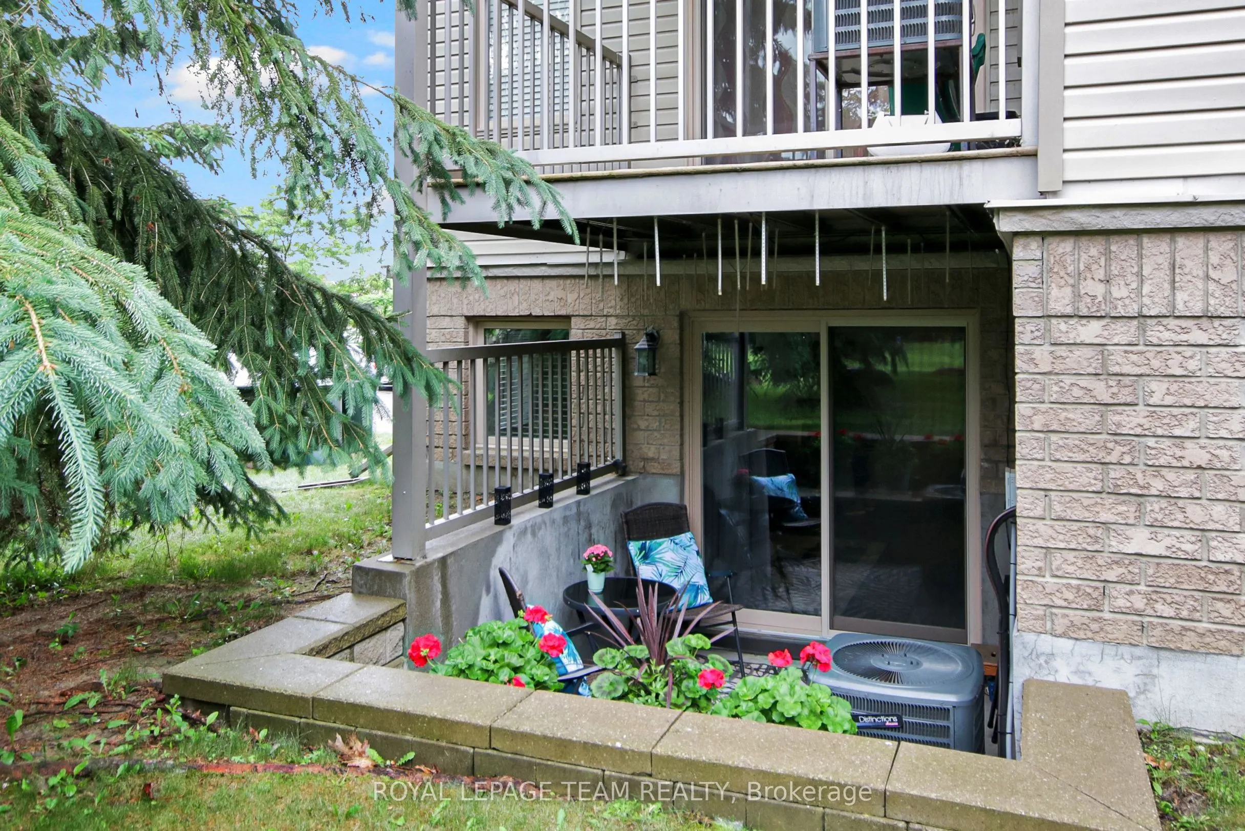 565 Stonefield Private, #2