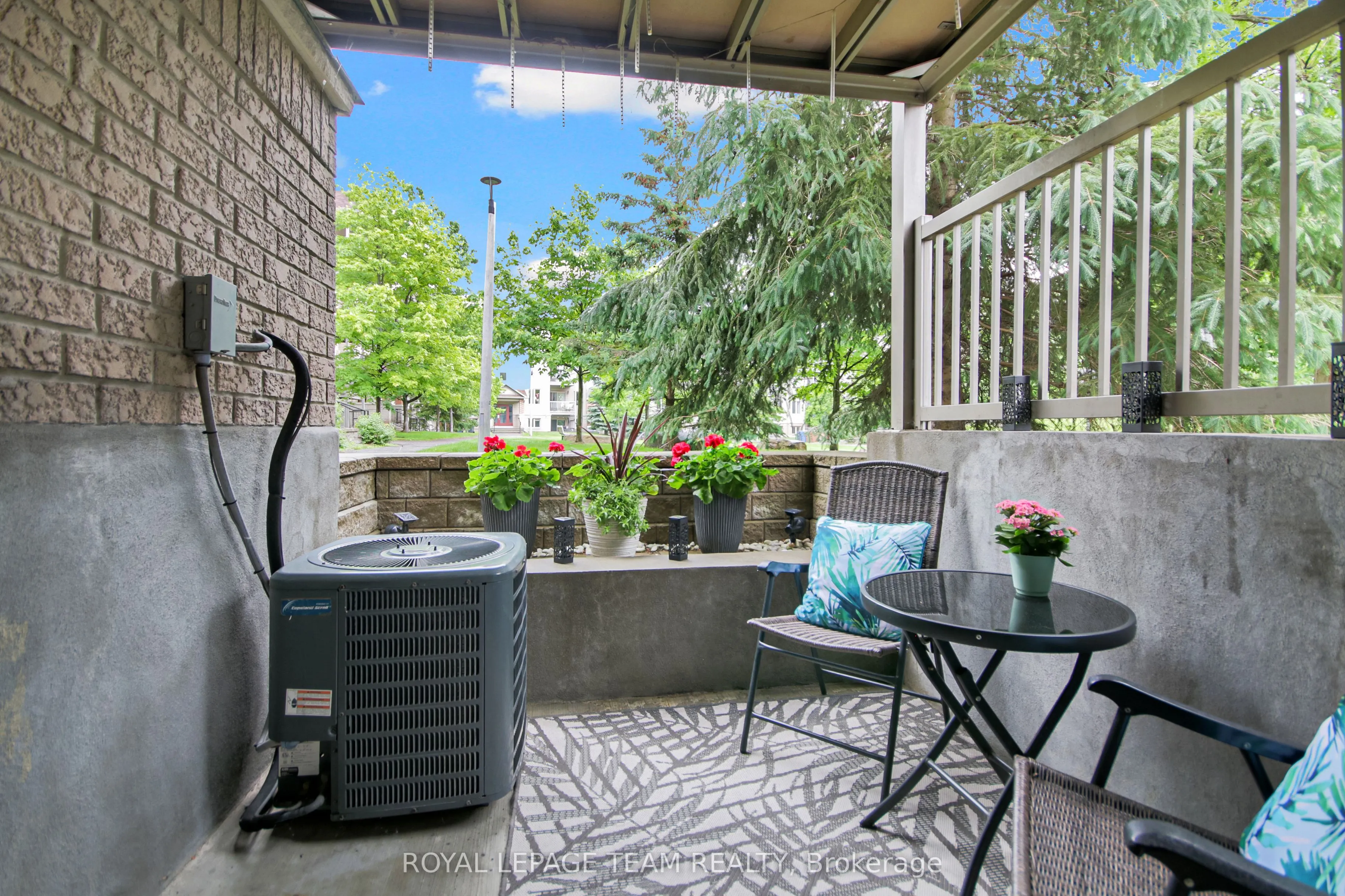 565 Stonefield Private, #2