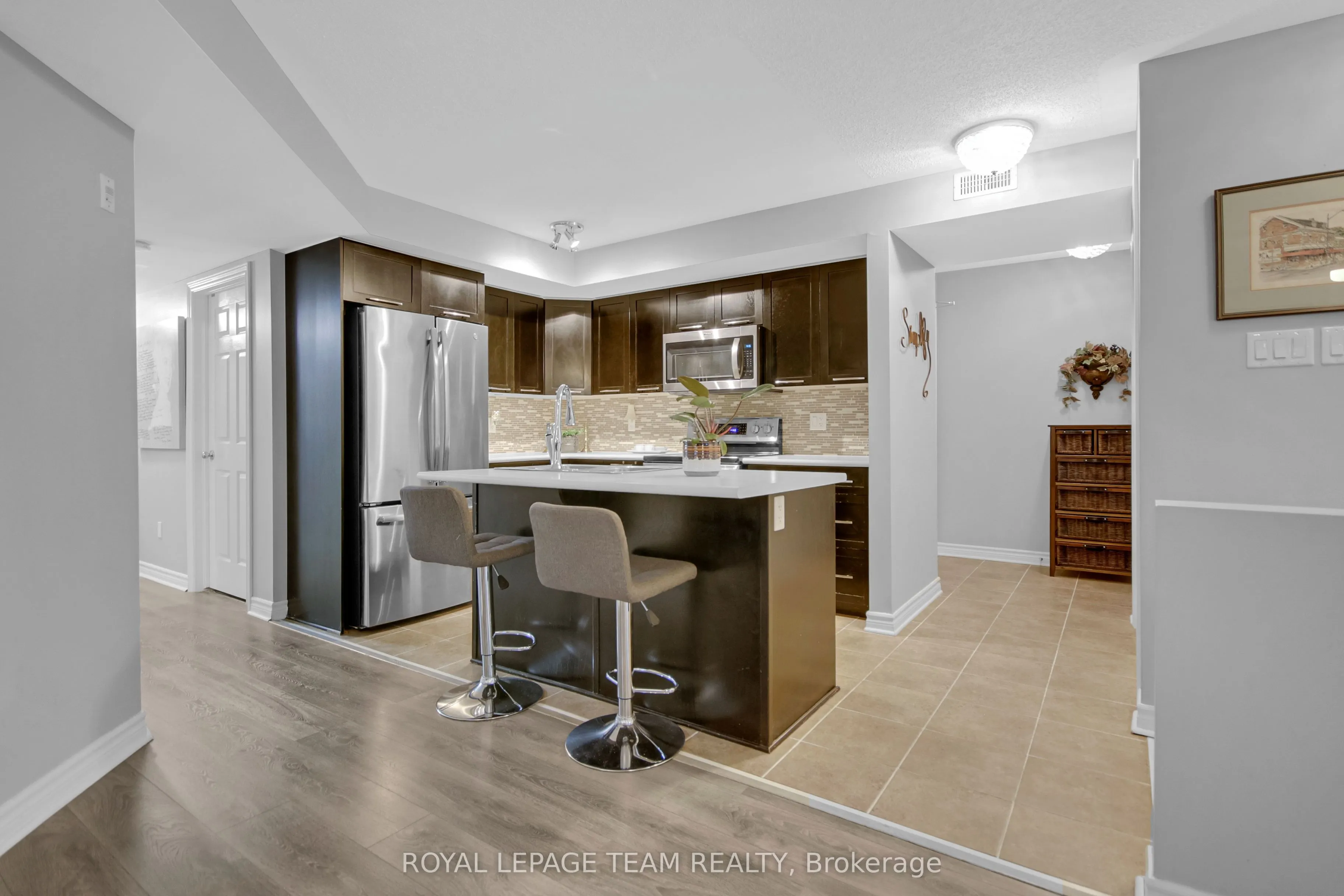 565 Stonefield Private, #2