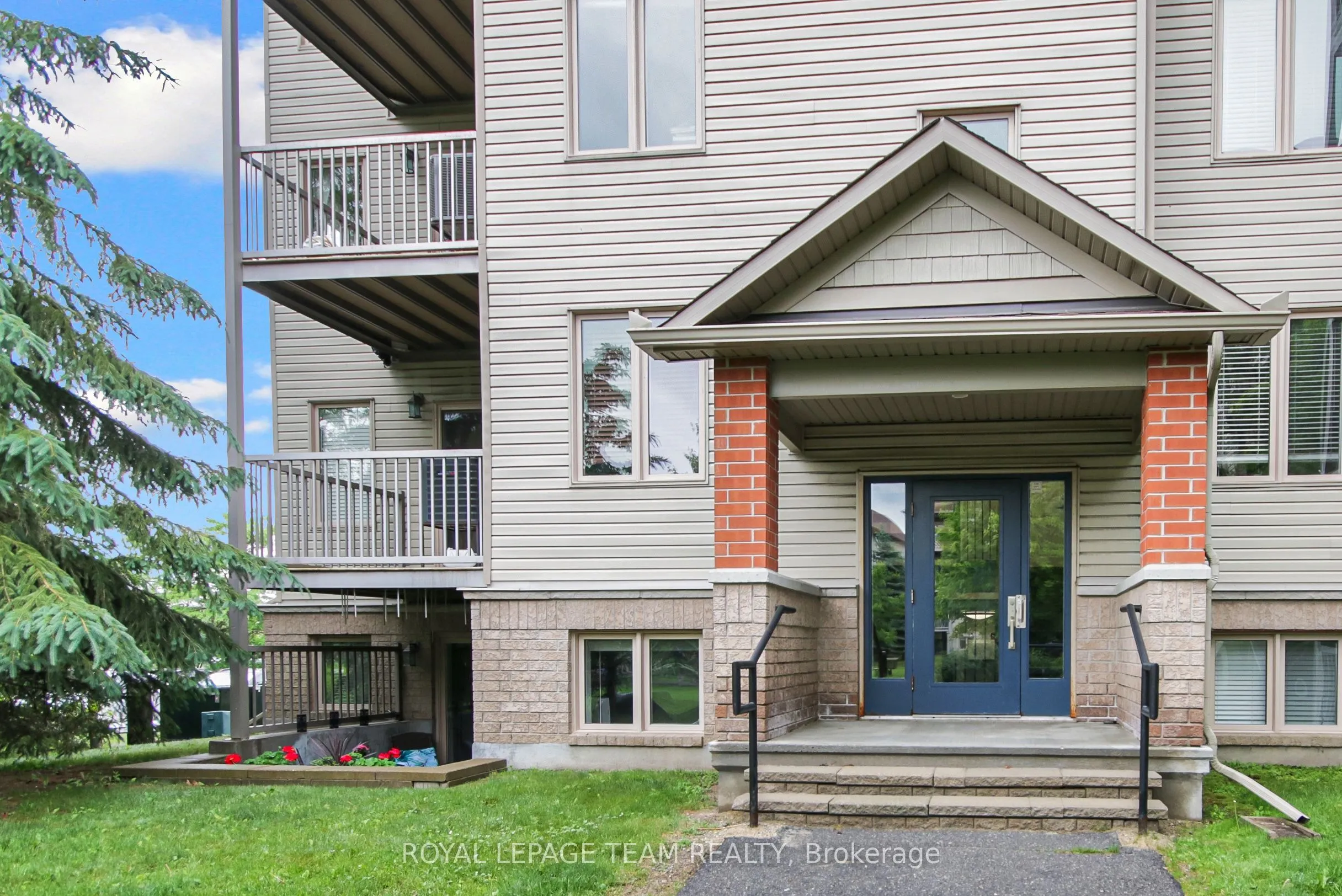 565 Stonefield Private, #2