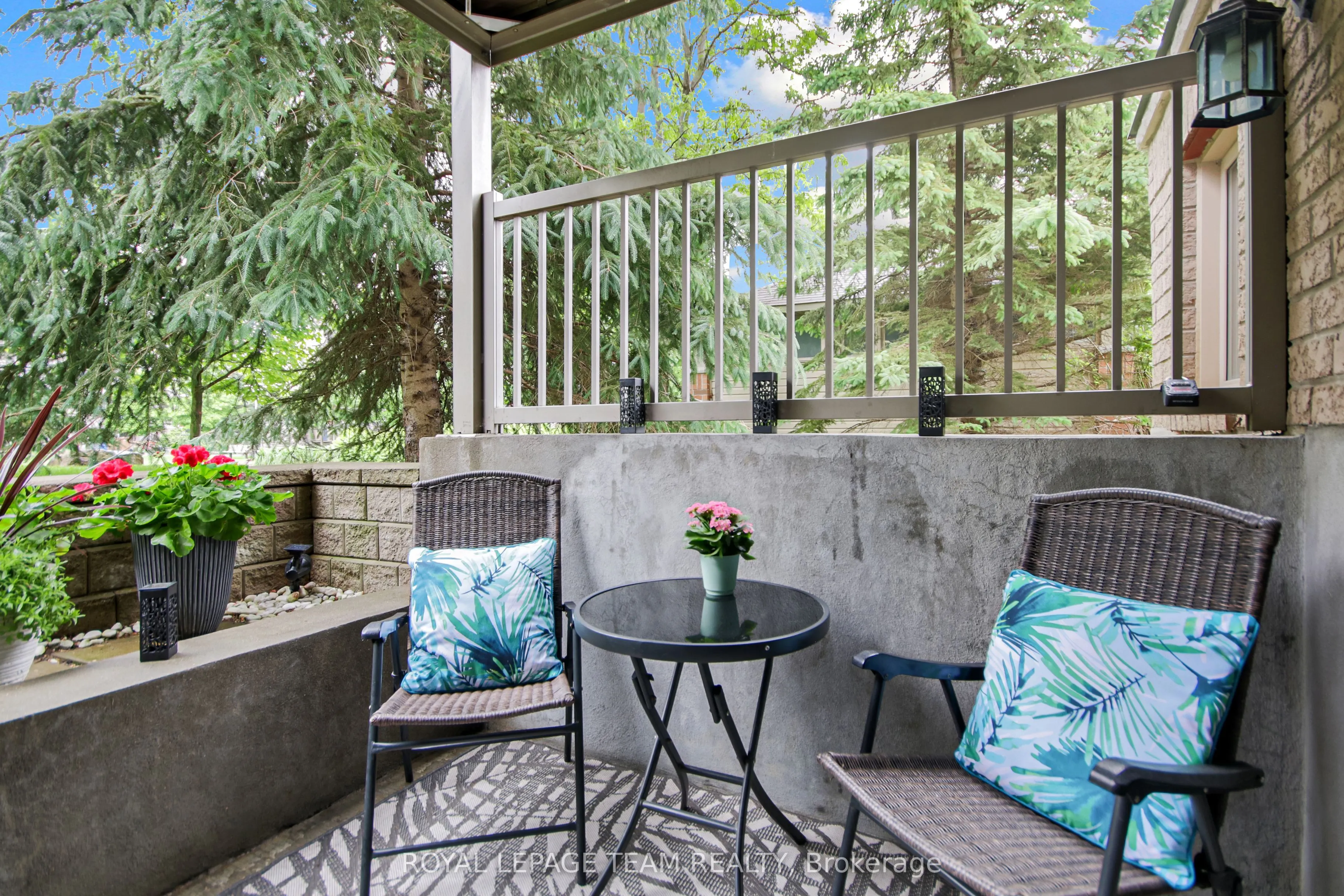 565 Stonefield Private, #2