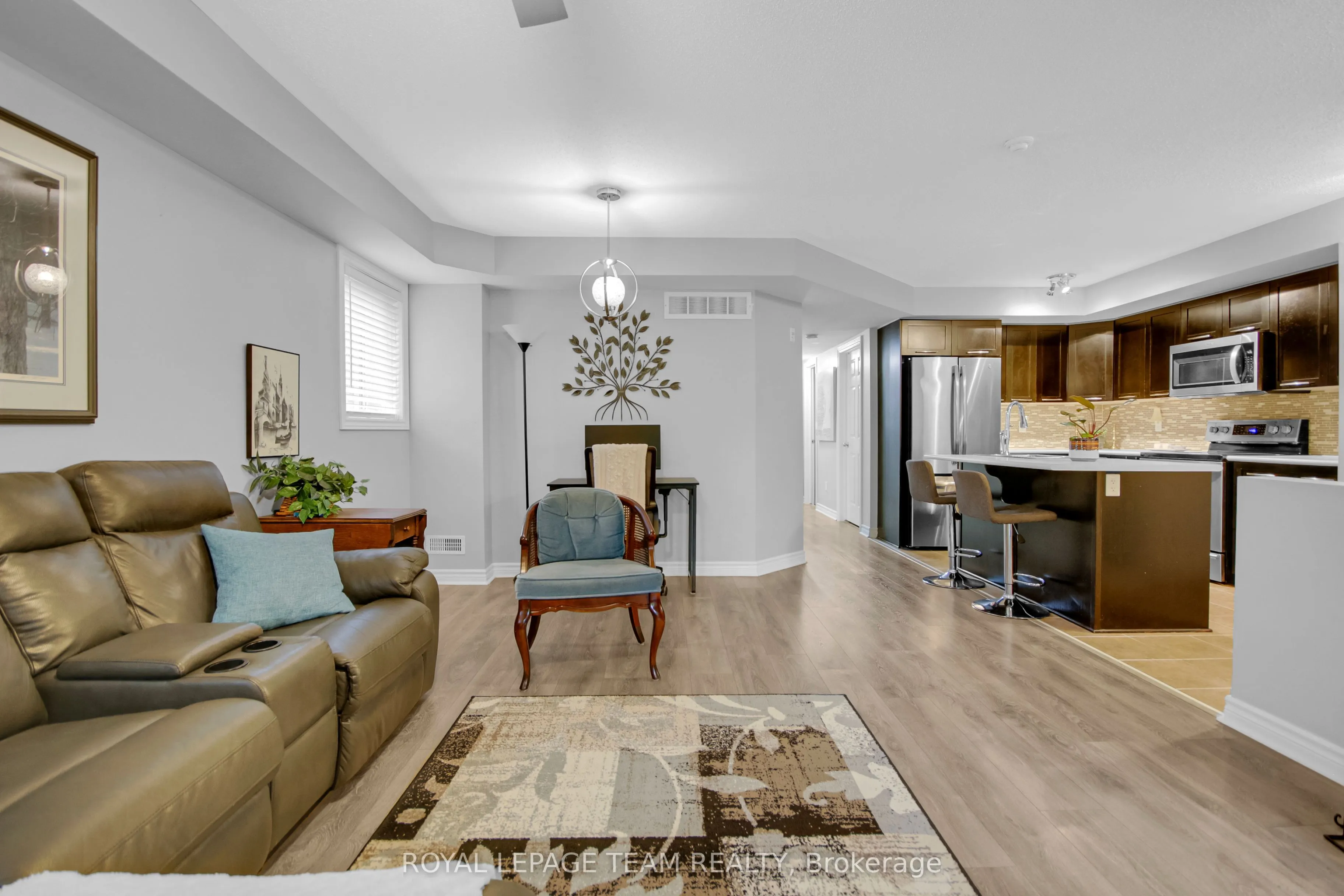 565 Stonefield Private, #2