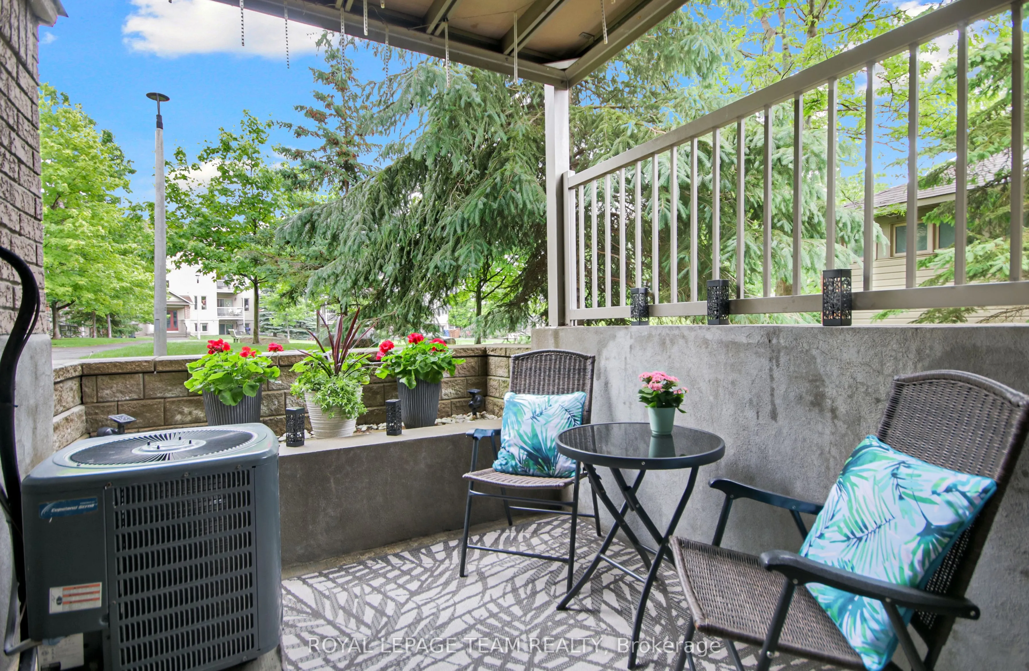 565 Stonefield Private, #2