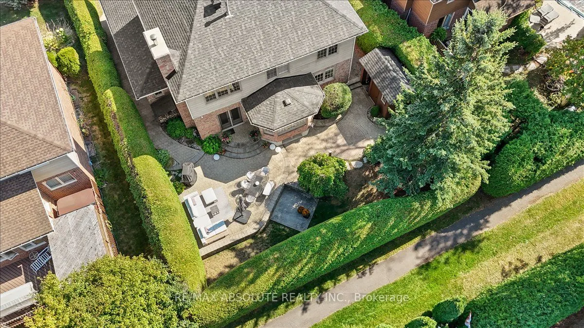 3 Buttonwood Trail