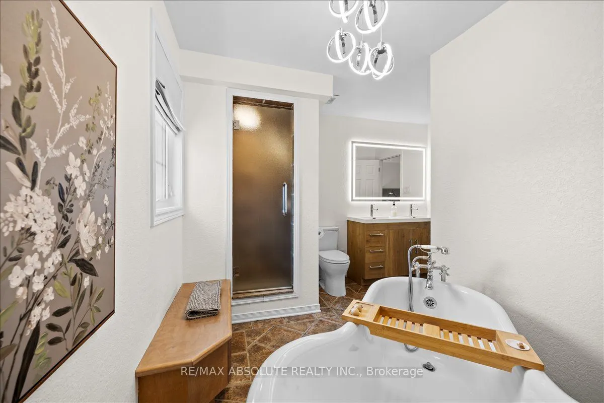 3 Buttonwood Trail