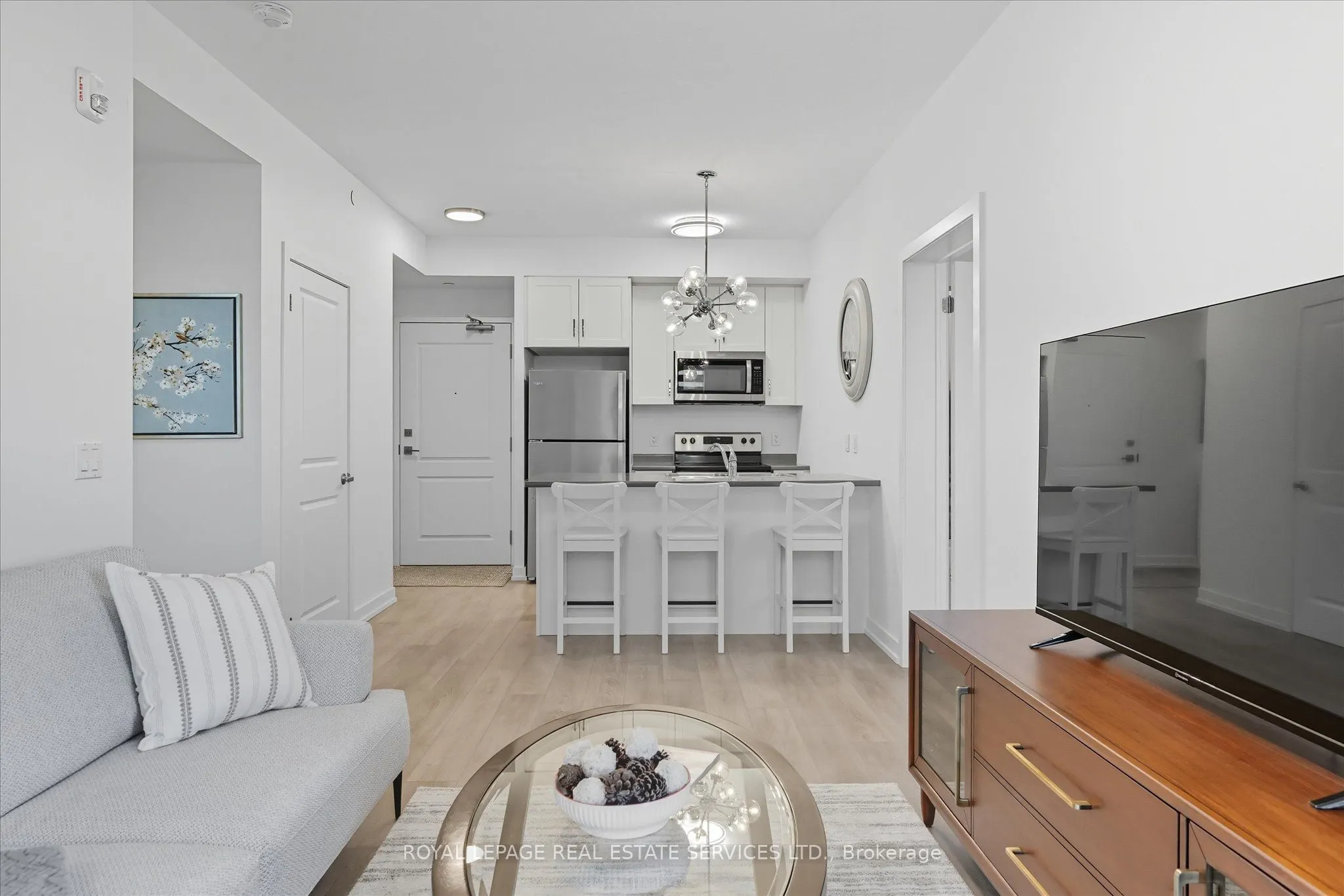 5055 Greenlane Road, #113
