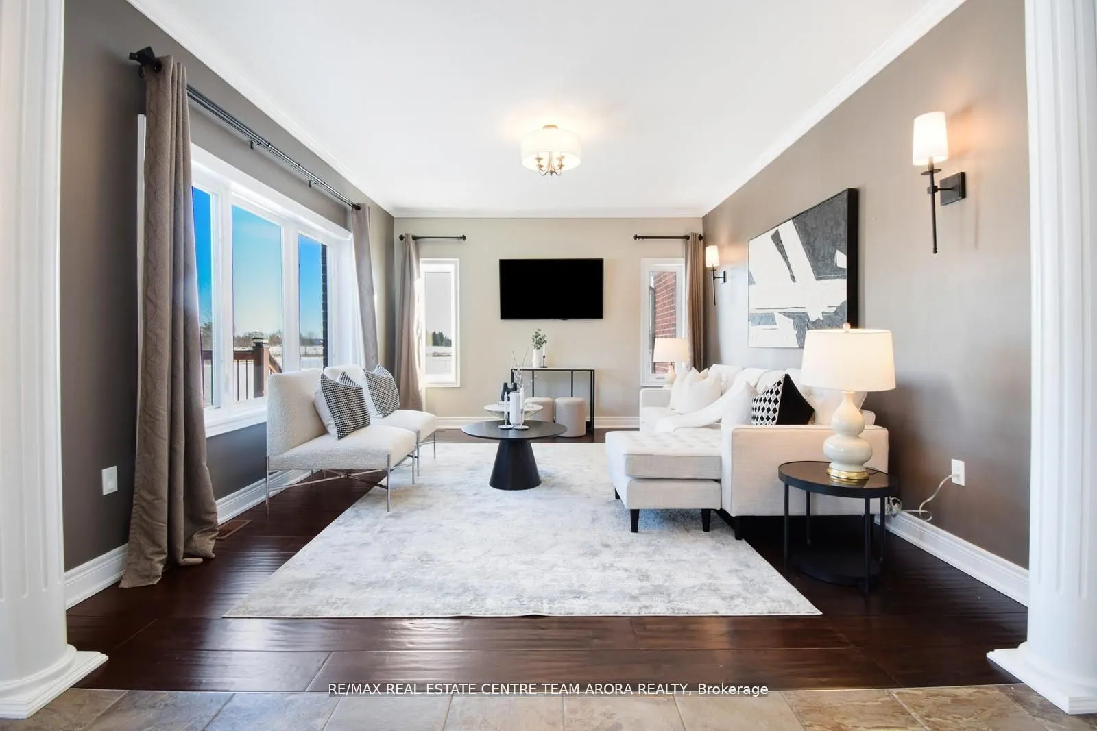 100 Chesswood Trail
