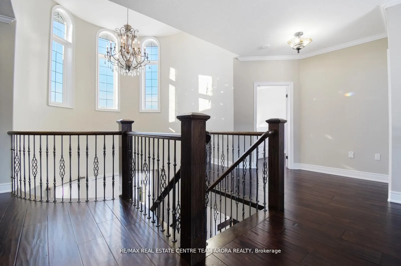 100 Chesswood Trail