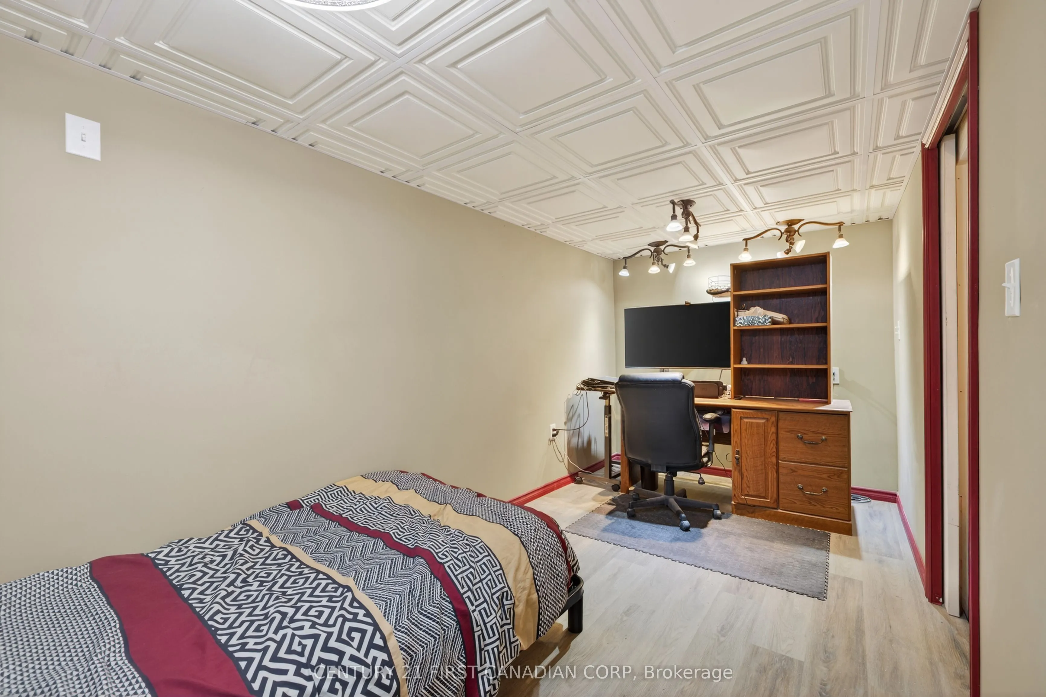 20 Ashbury Avenue