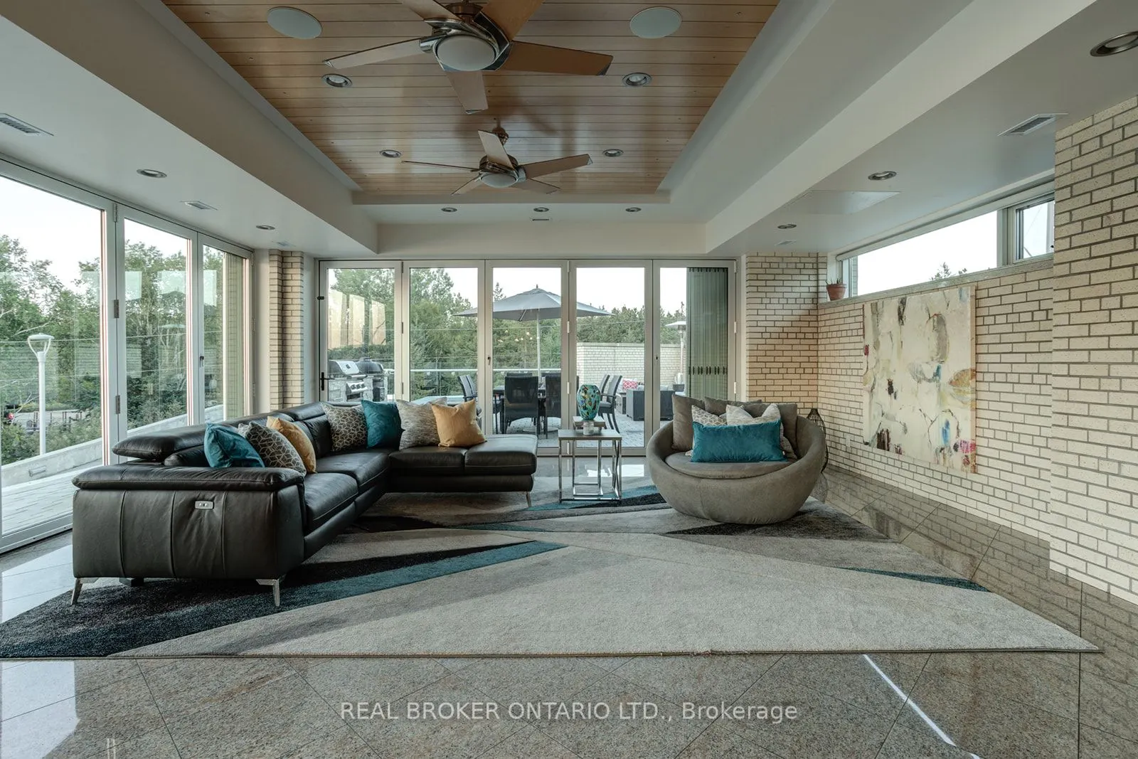 2410 South Bay Road