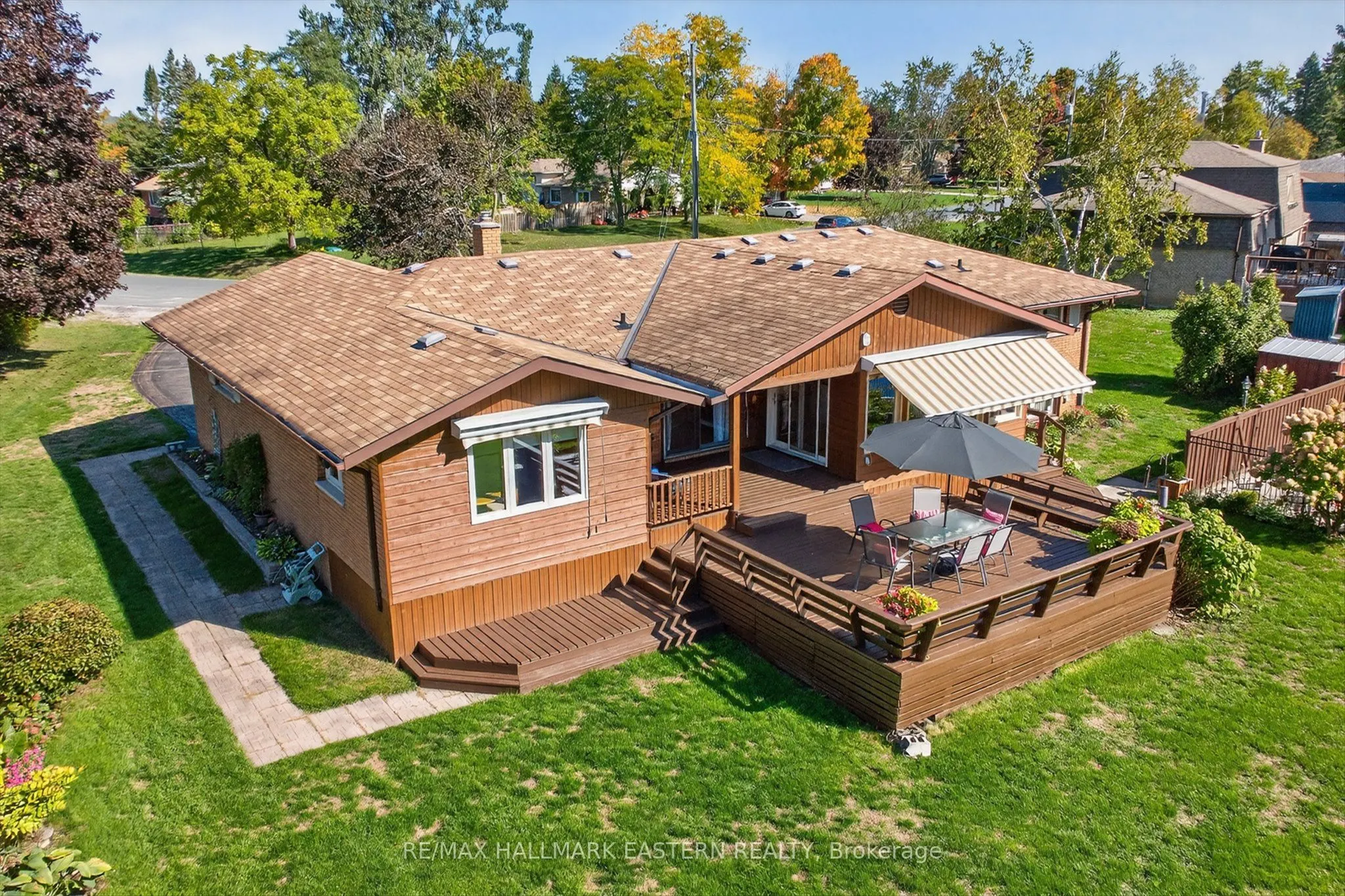 244 Patricia Crescent