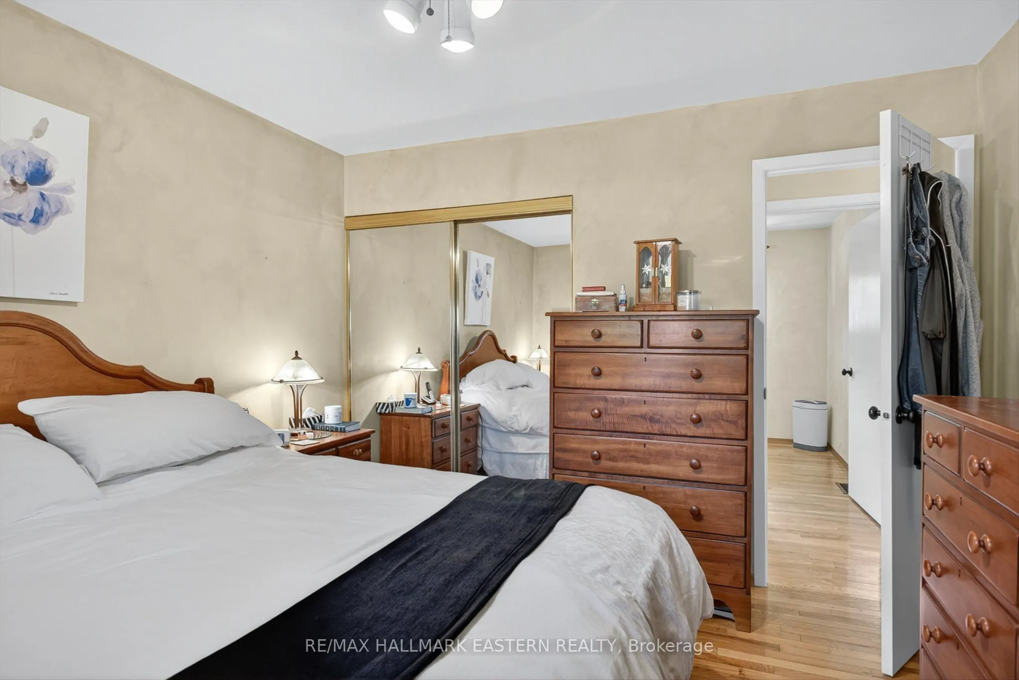 244 Patricia Crescent