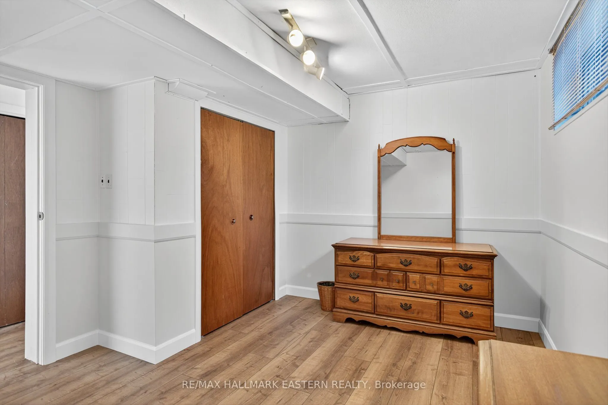 244 Patricia Crescent