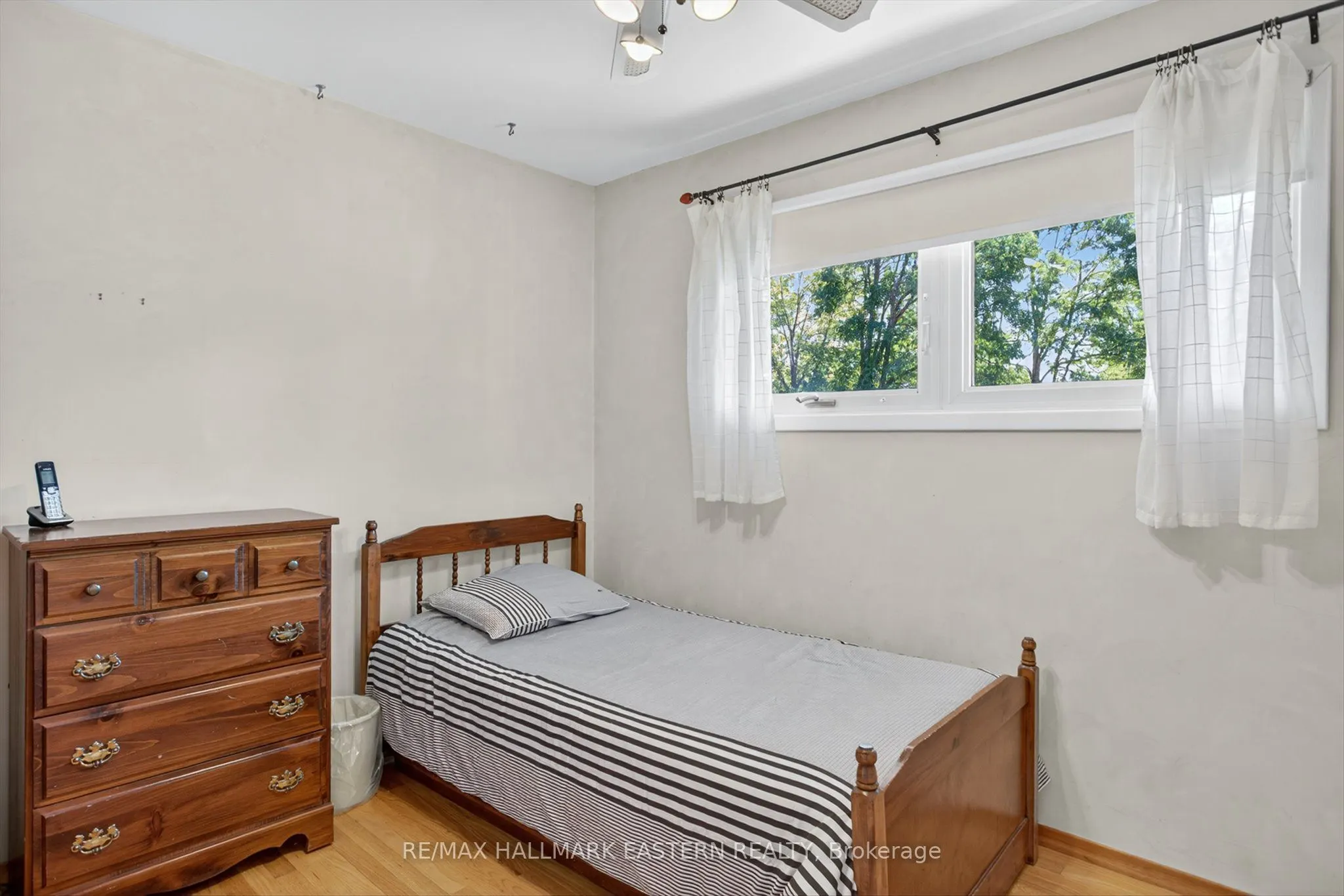 244 Patricia Crescent