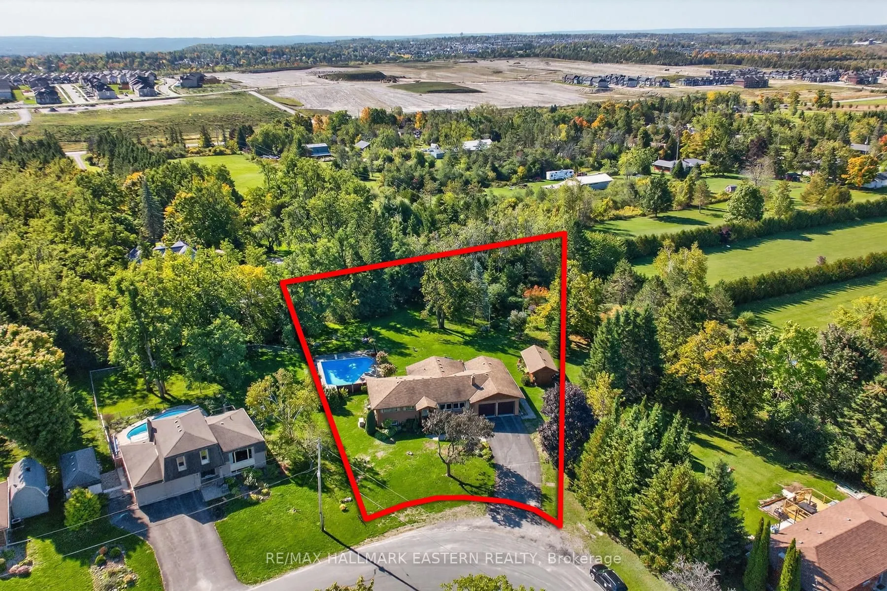 244 Patricia Crescent