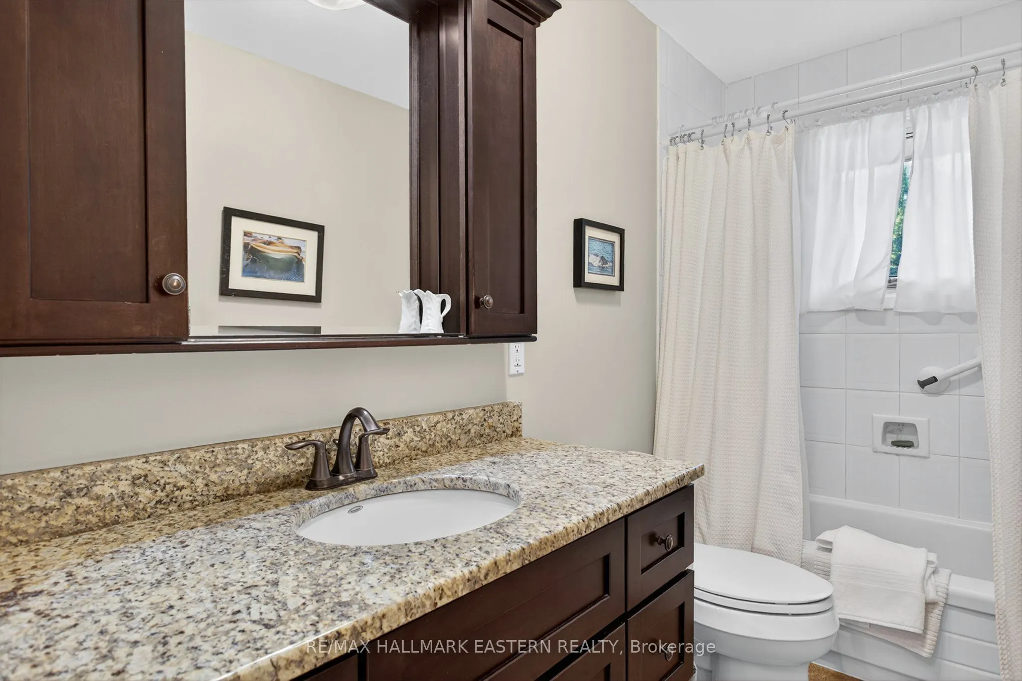 244 Patricia Crescent