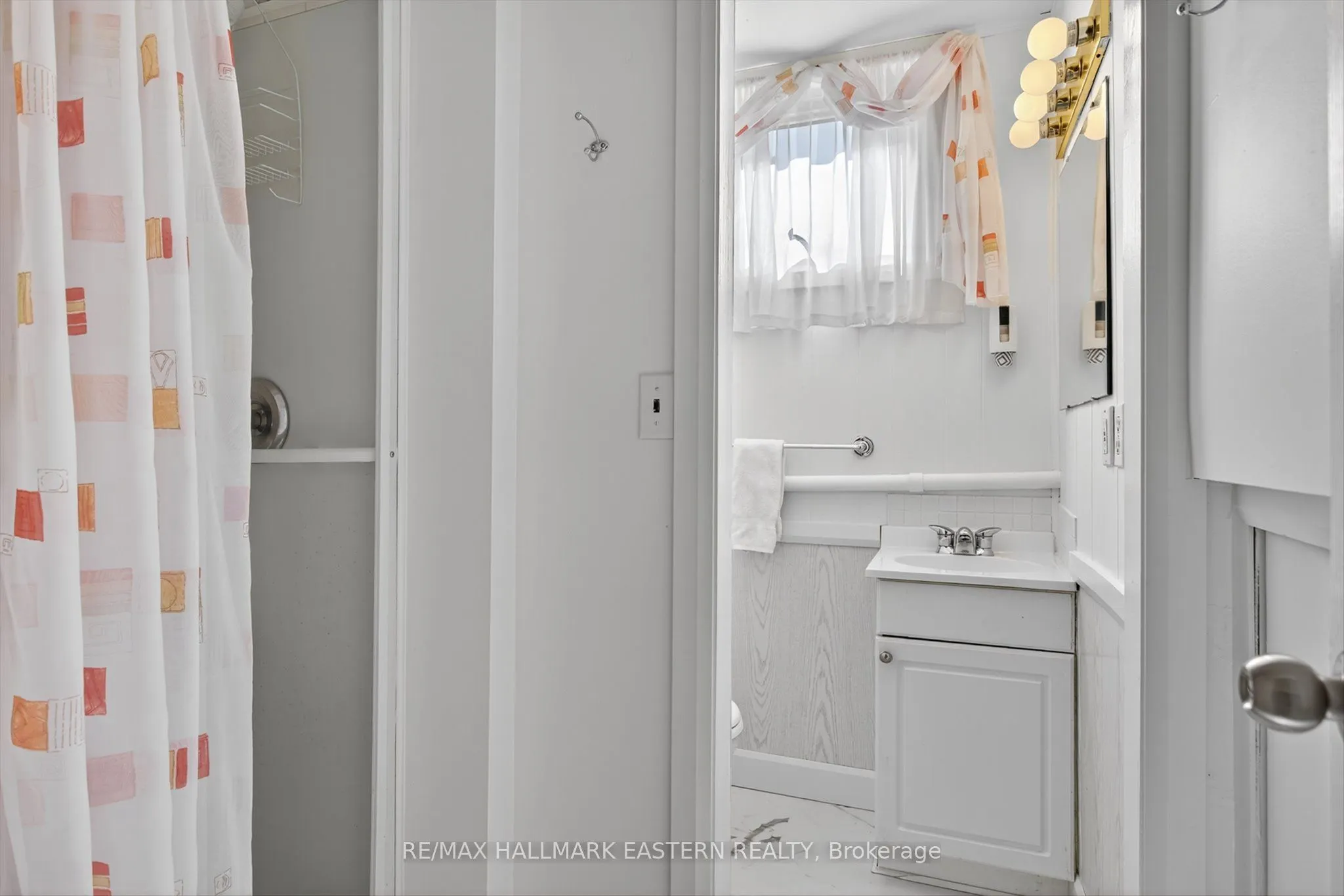 244 Patricia Crescent