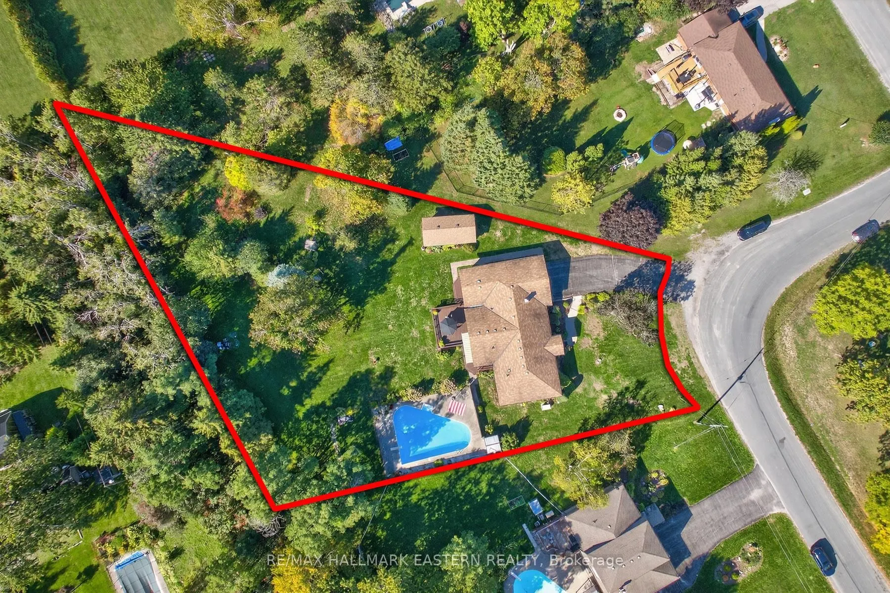 244 Patricia Crescent