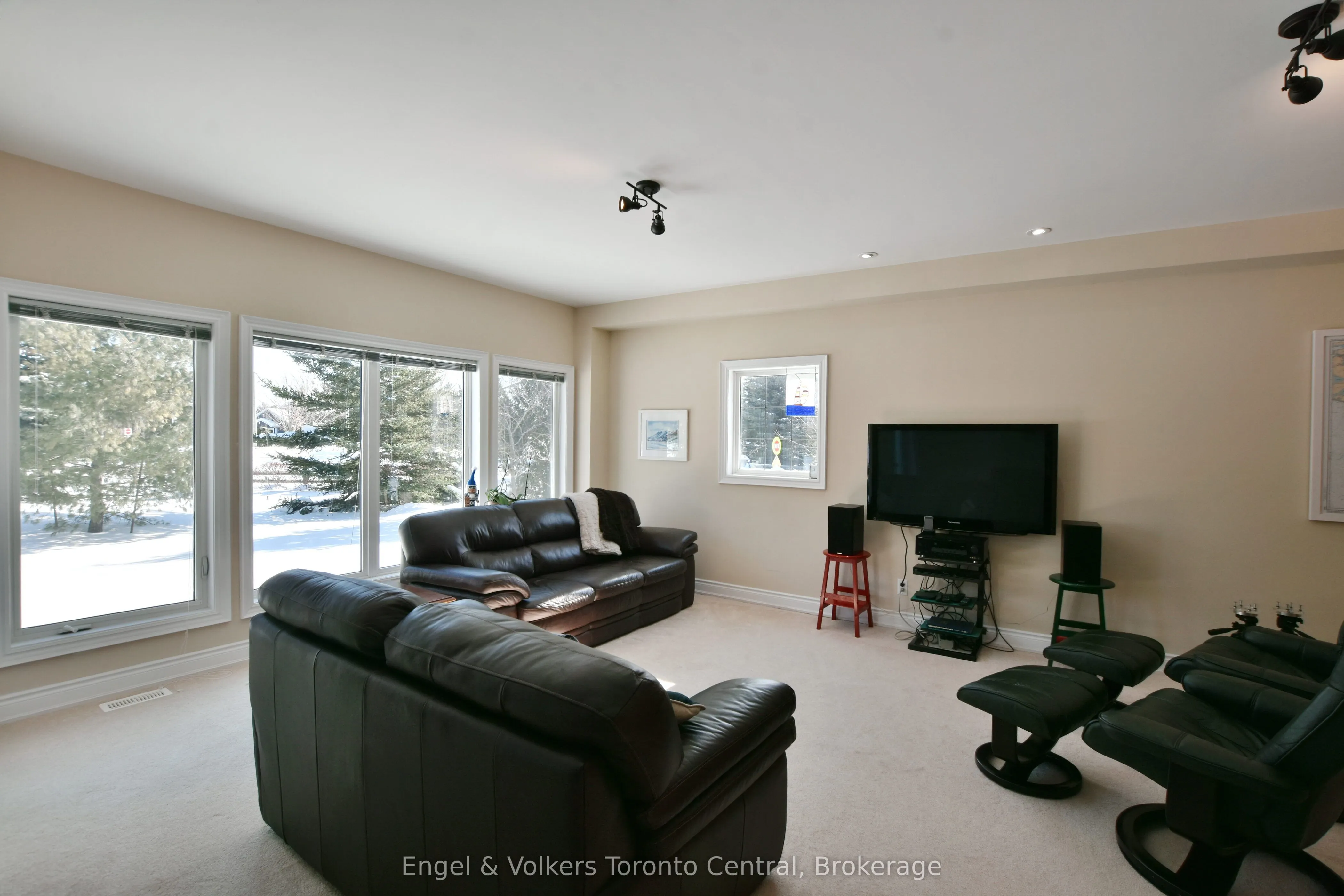 47 Meadowbrook Lane, #47