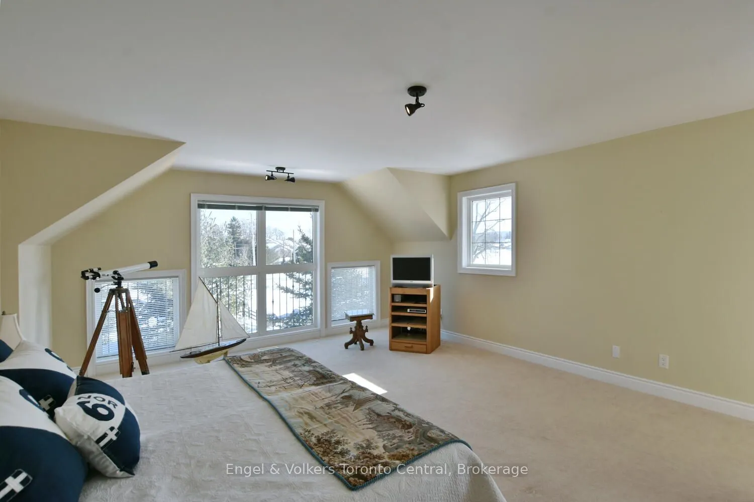 47 Meadowbrook Lane, #47