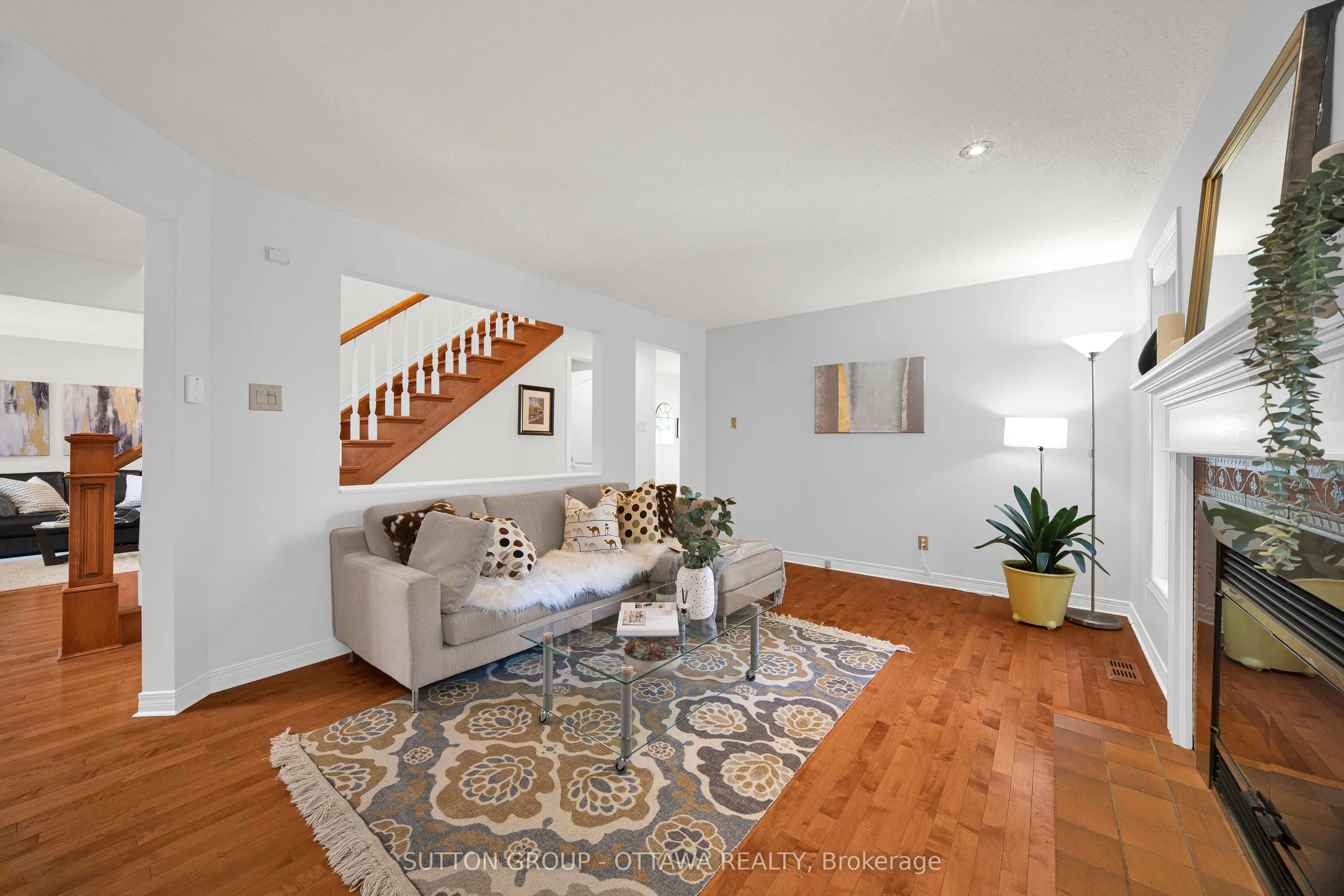 15 Rosemeade Place