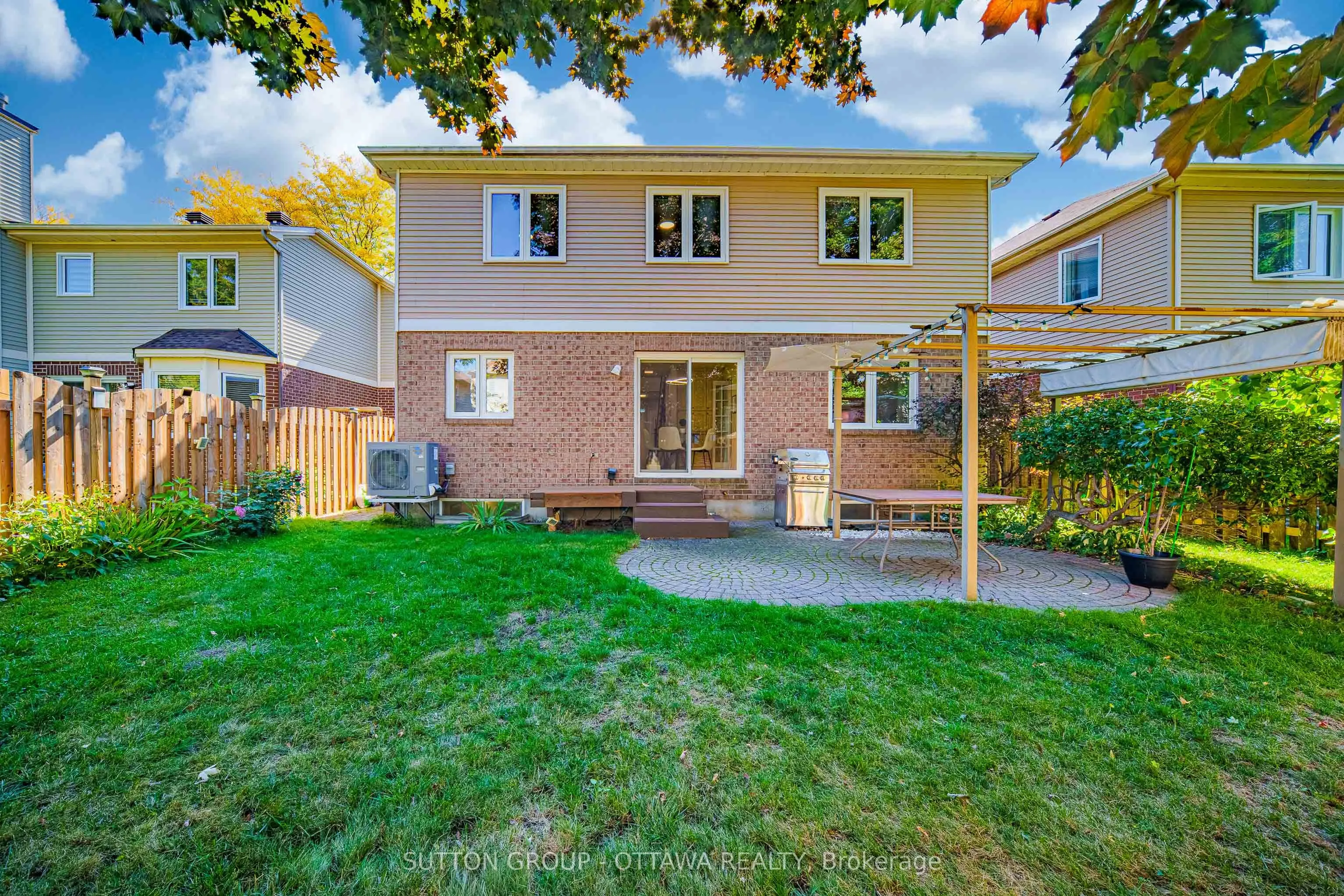 15 Rosemeade Place