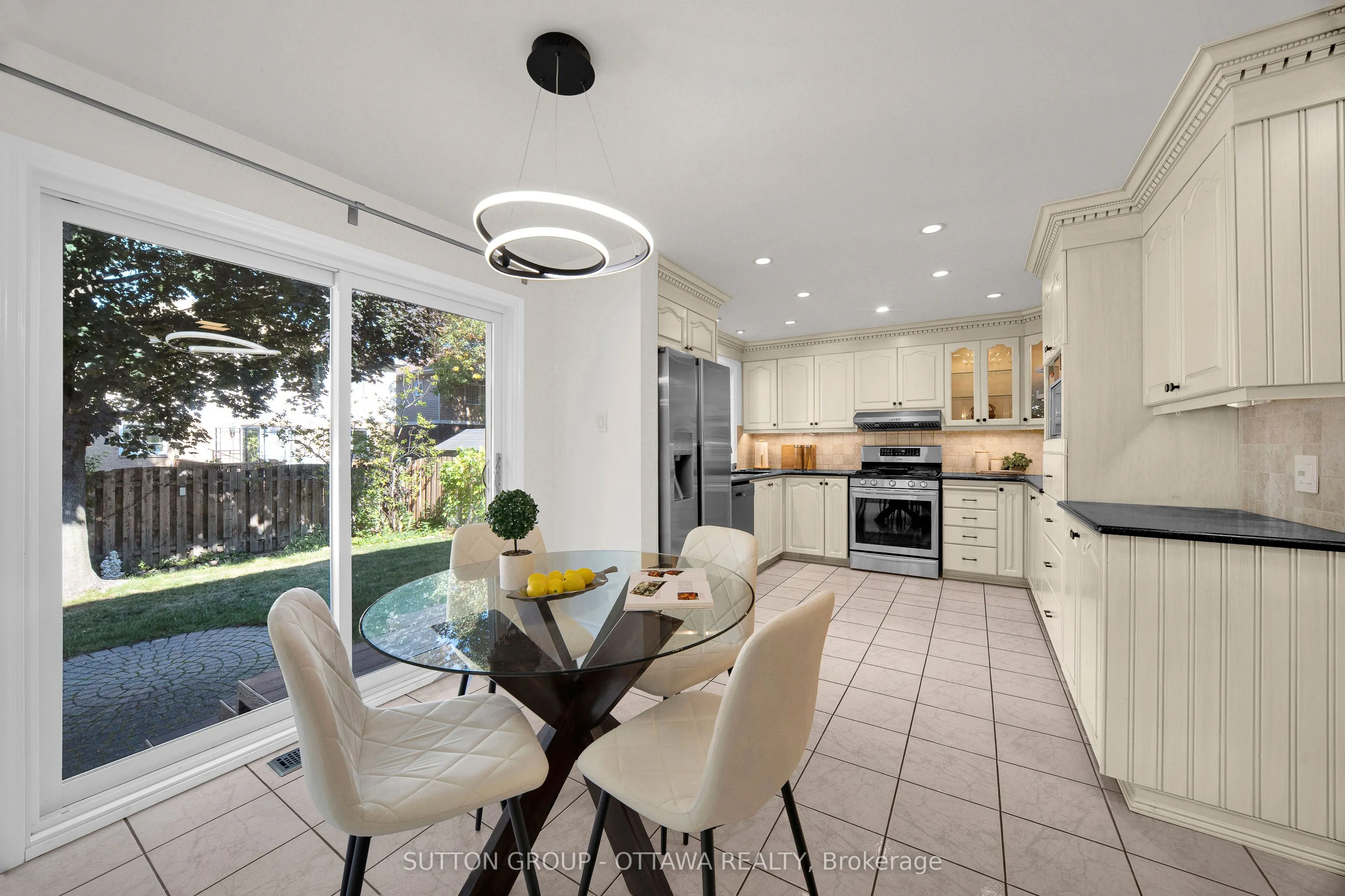 15 Rosemeade Place