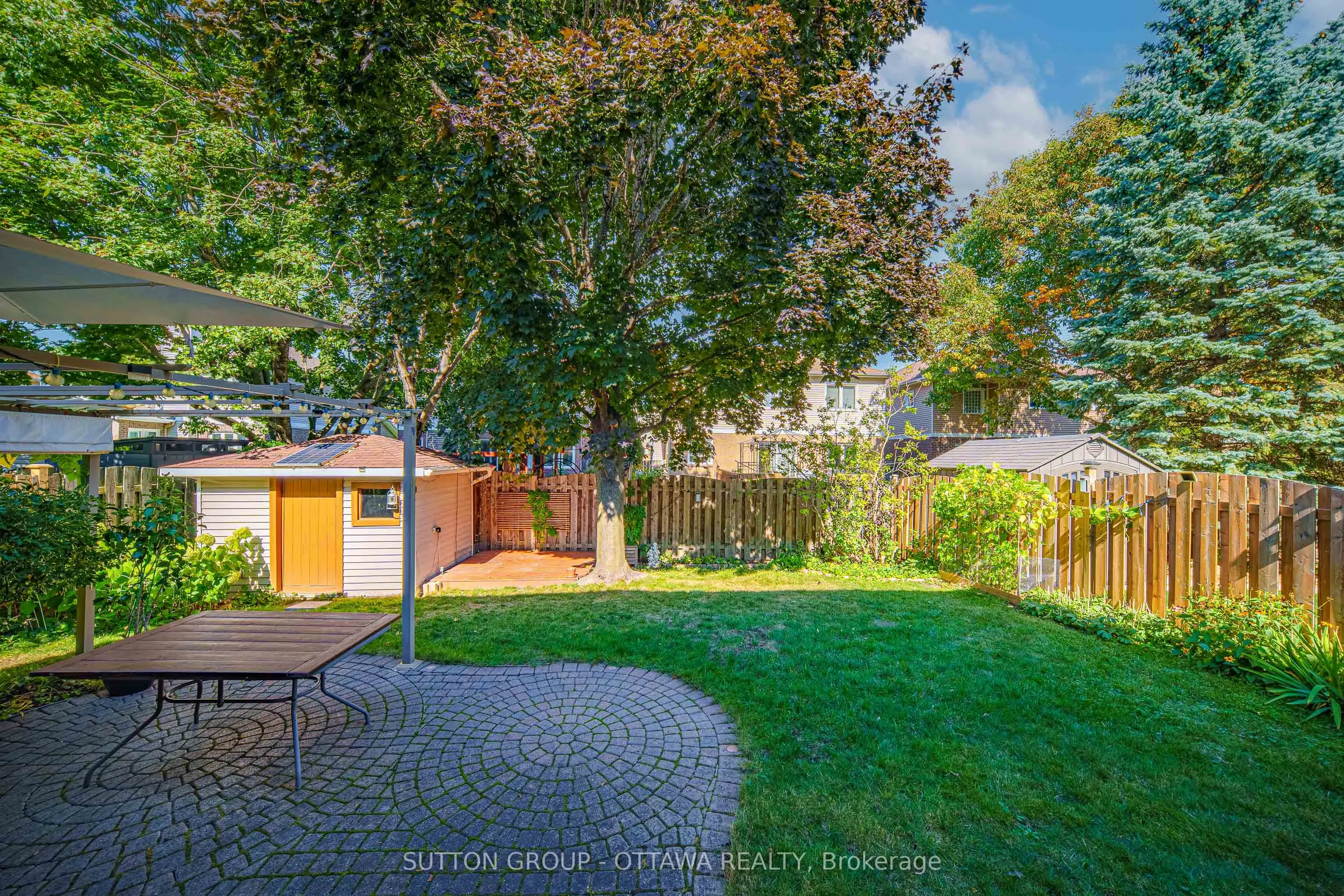 15 Rosemeade Place