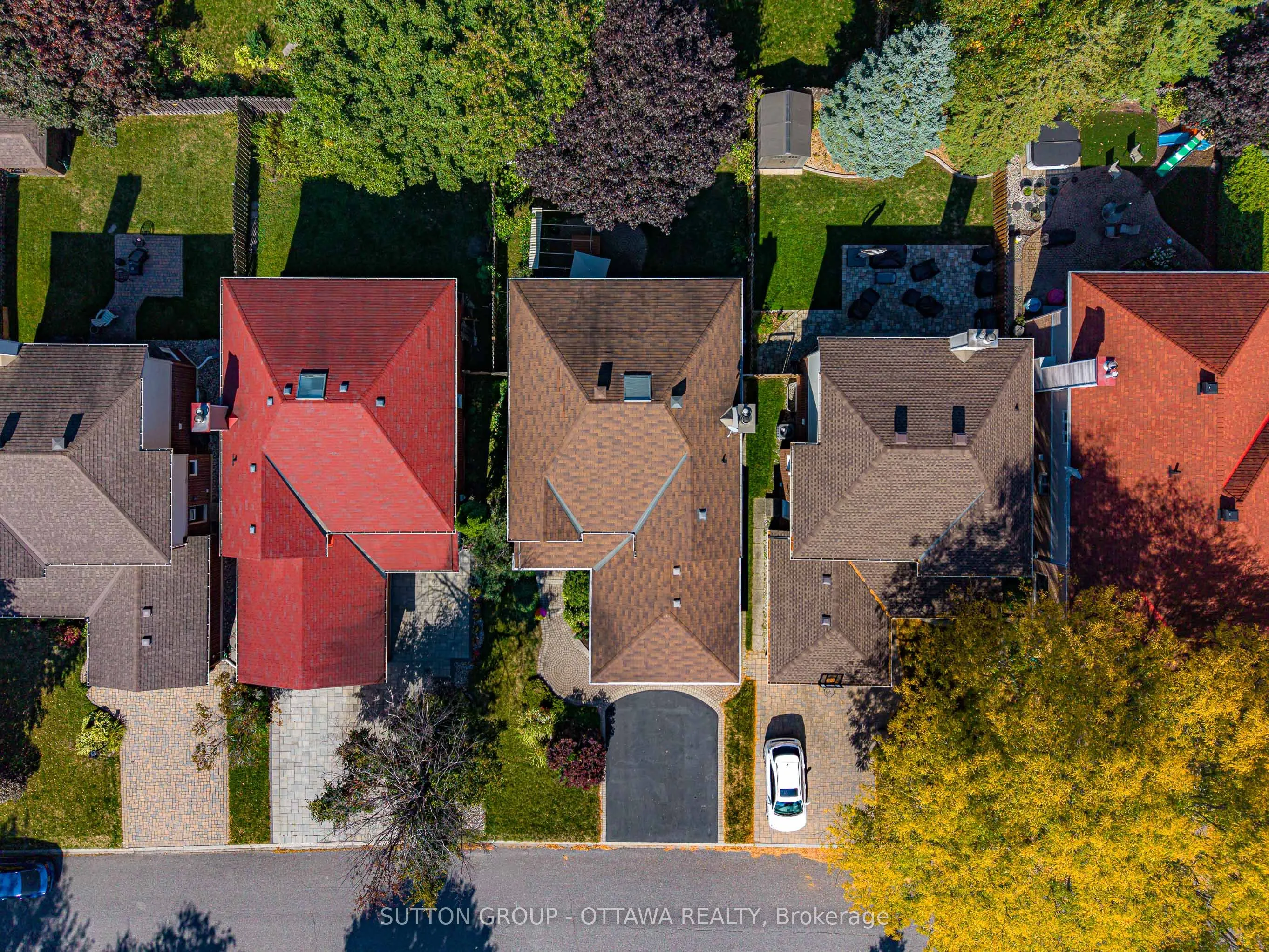 15 Rosemeade Place