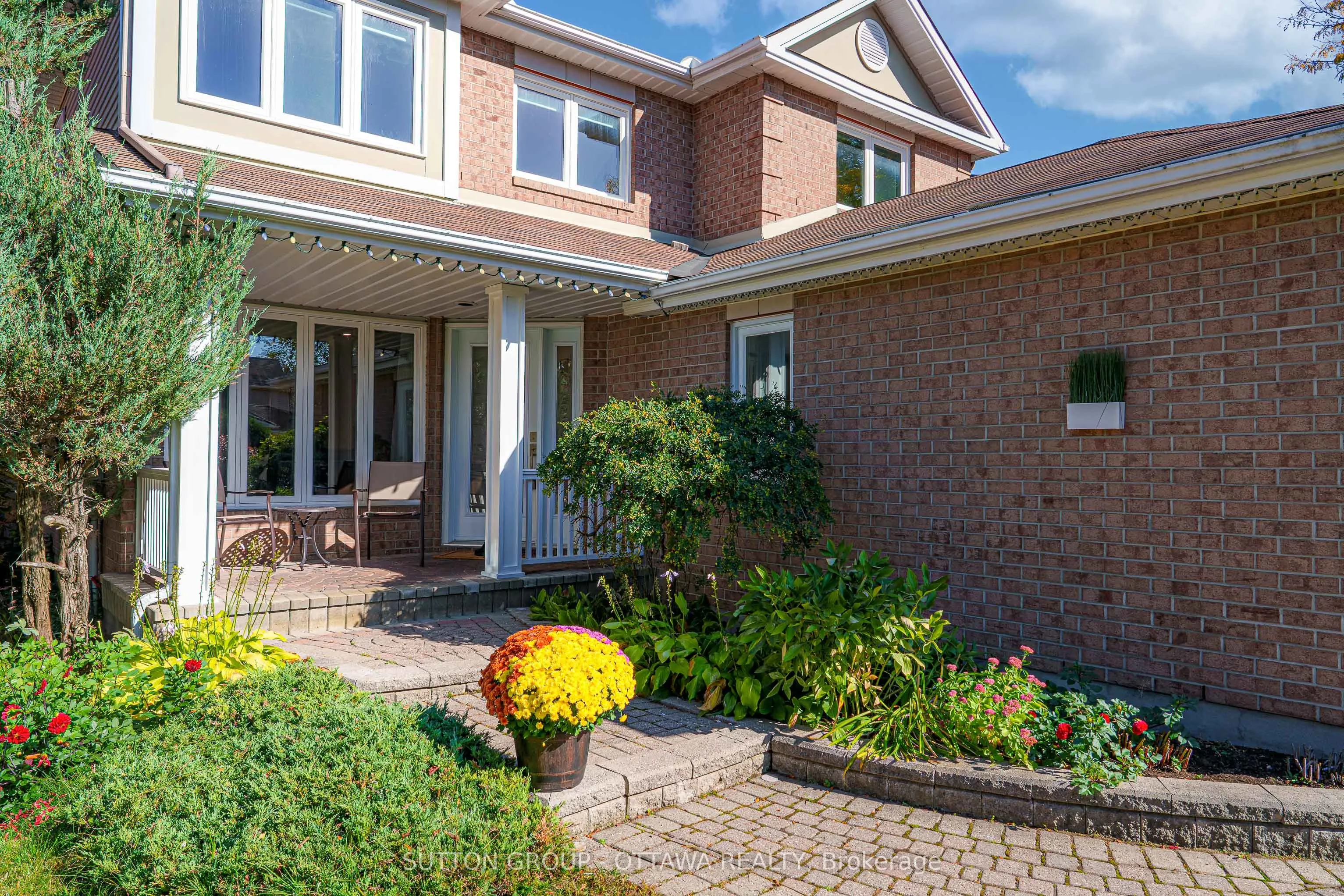 15 Rosemeade Place