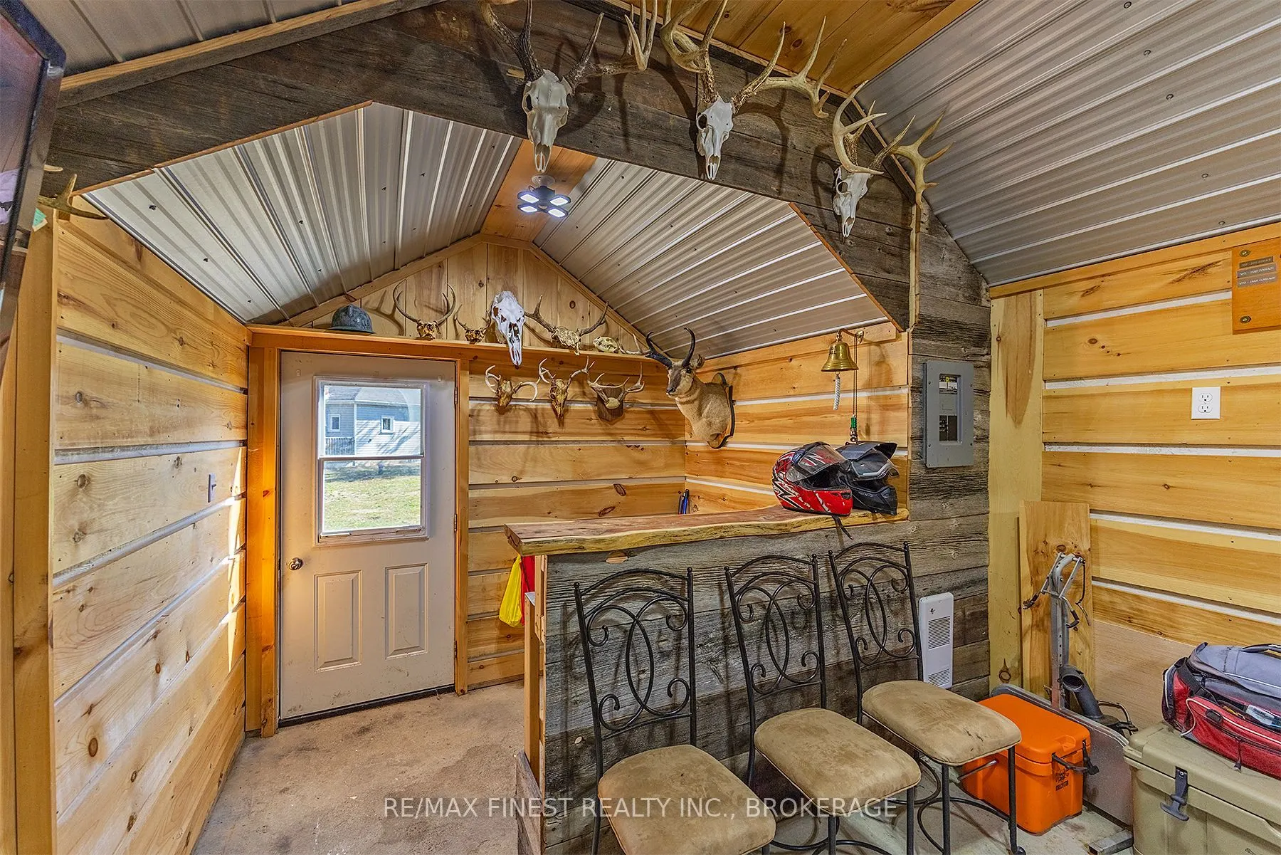 1018 Oak Flats Road