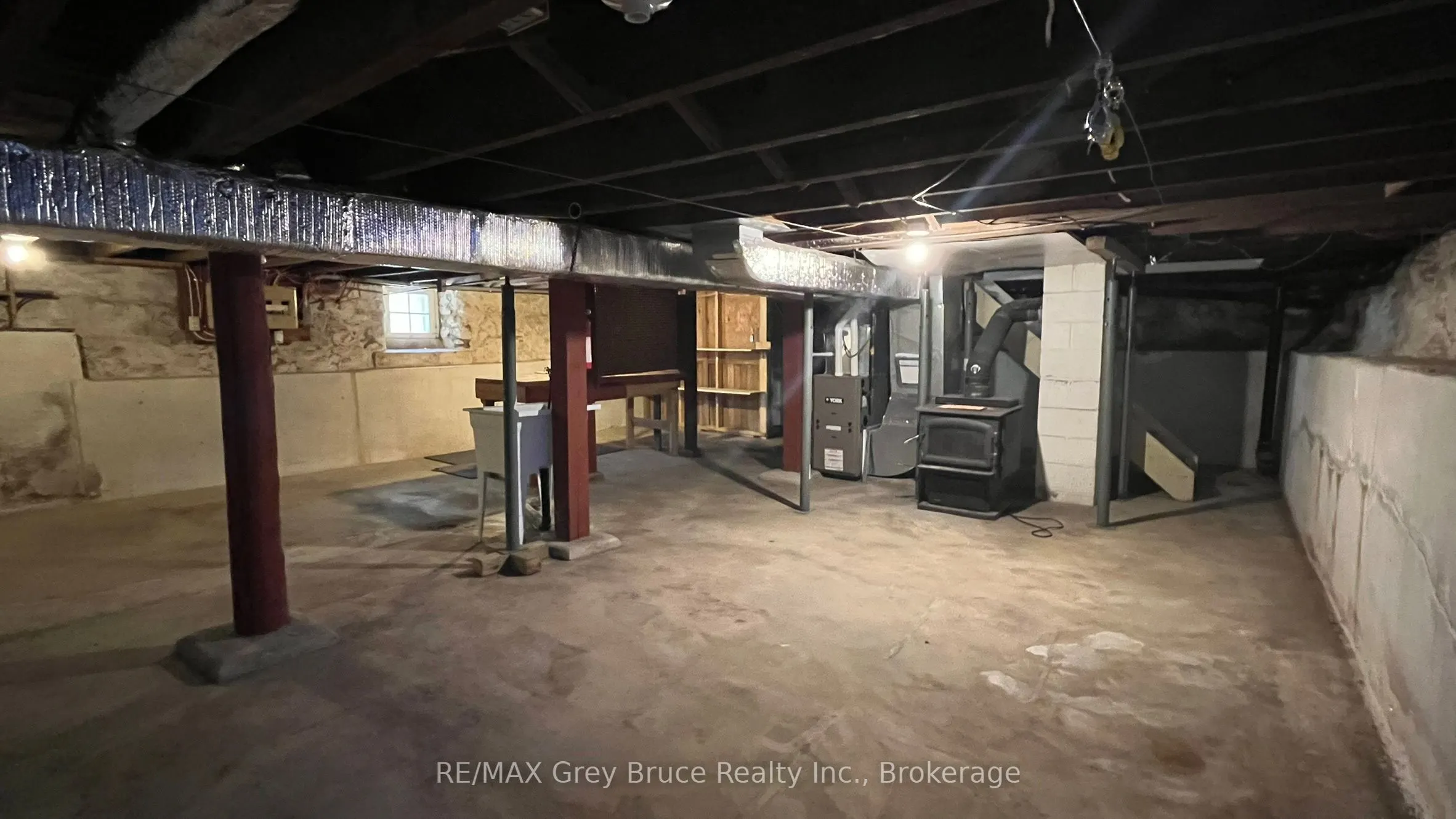 89 3rd Street SW
