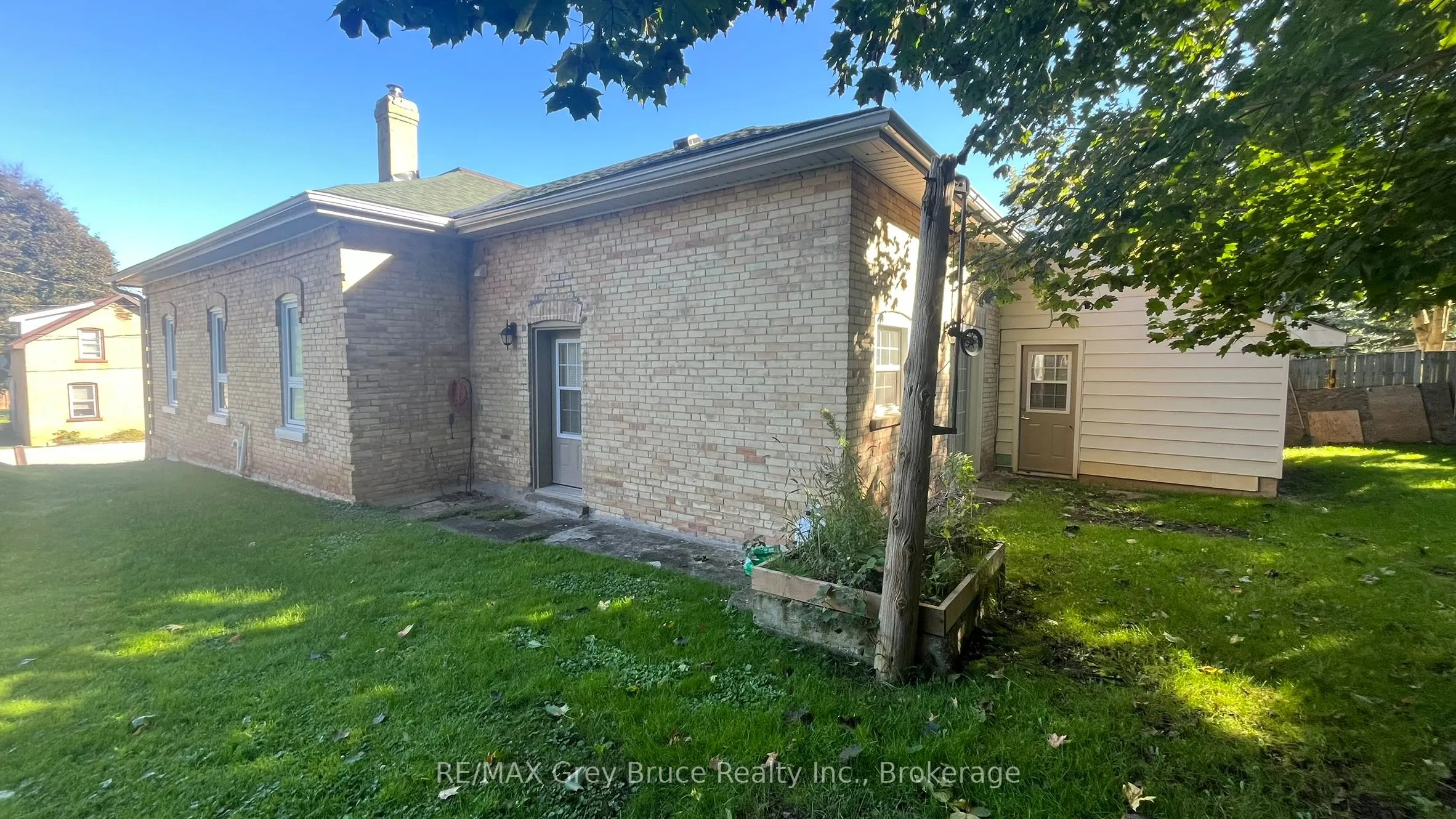 89 3rd Street SW