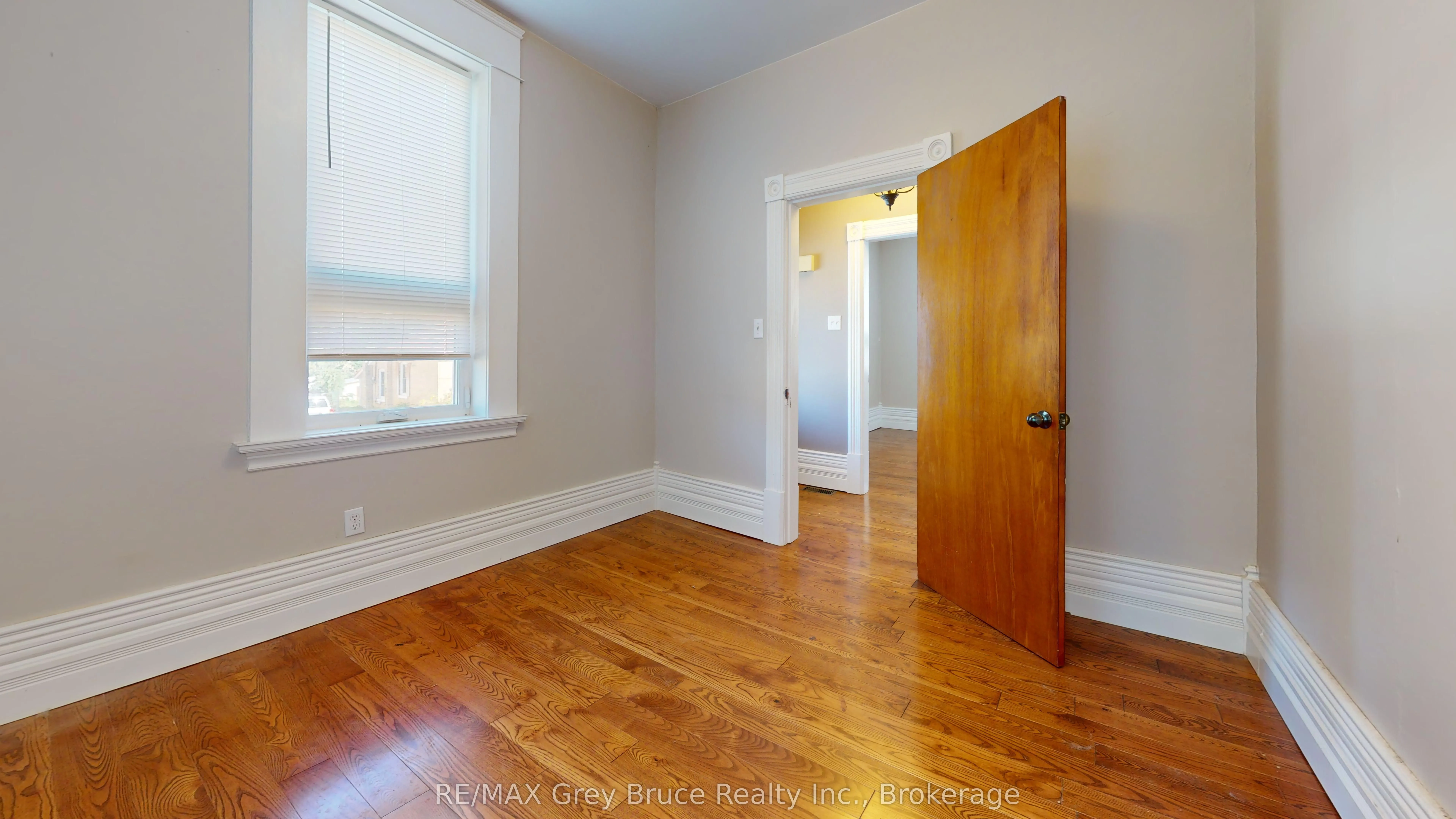 89 3rd Street SW