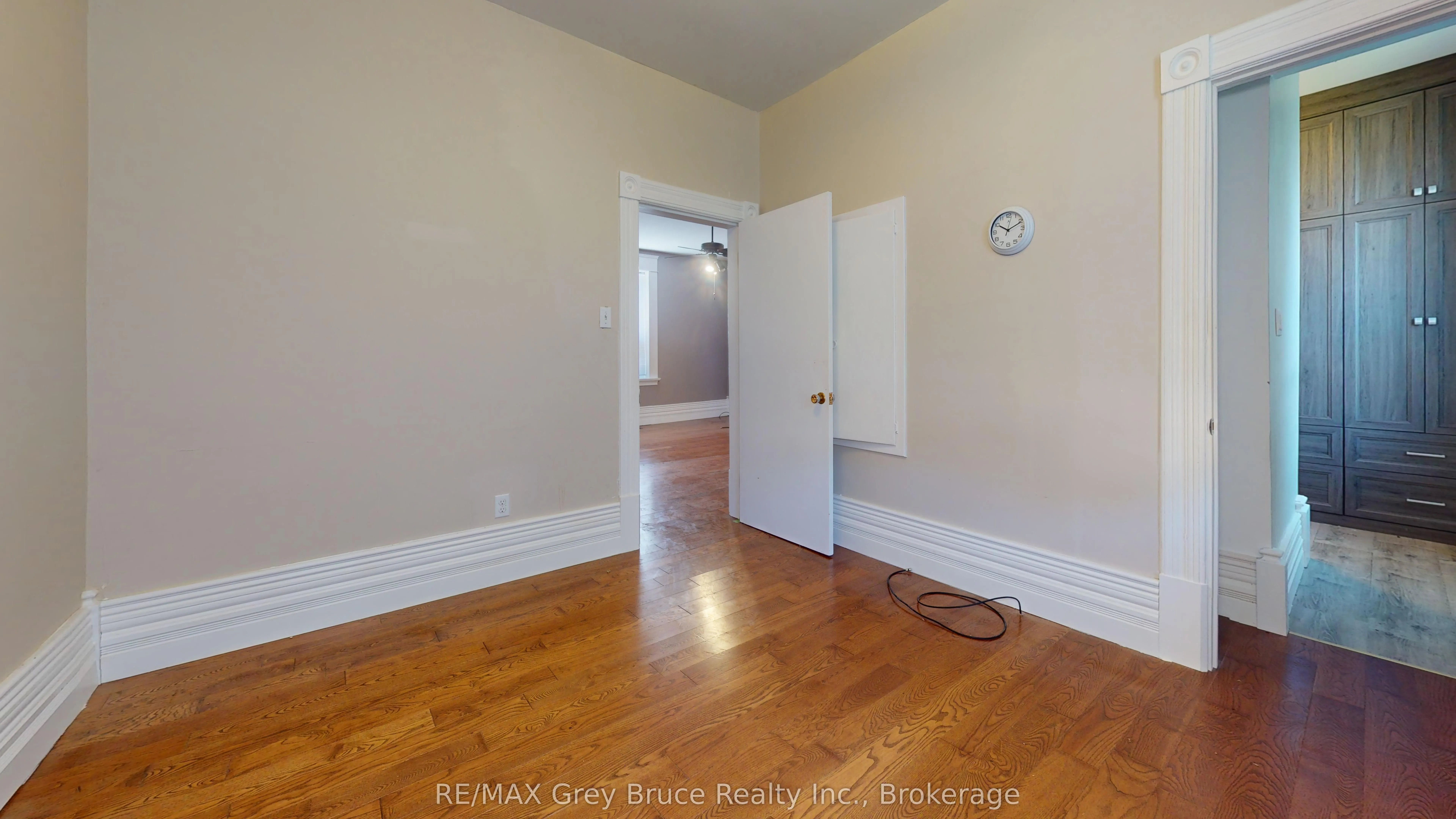 89 3rd Street SW