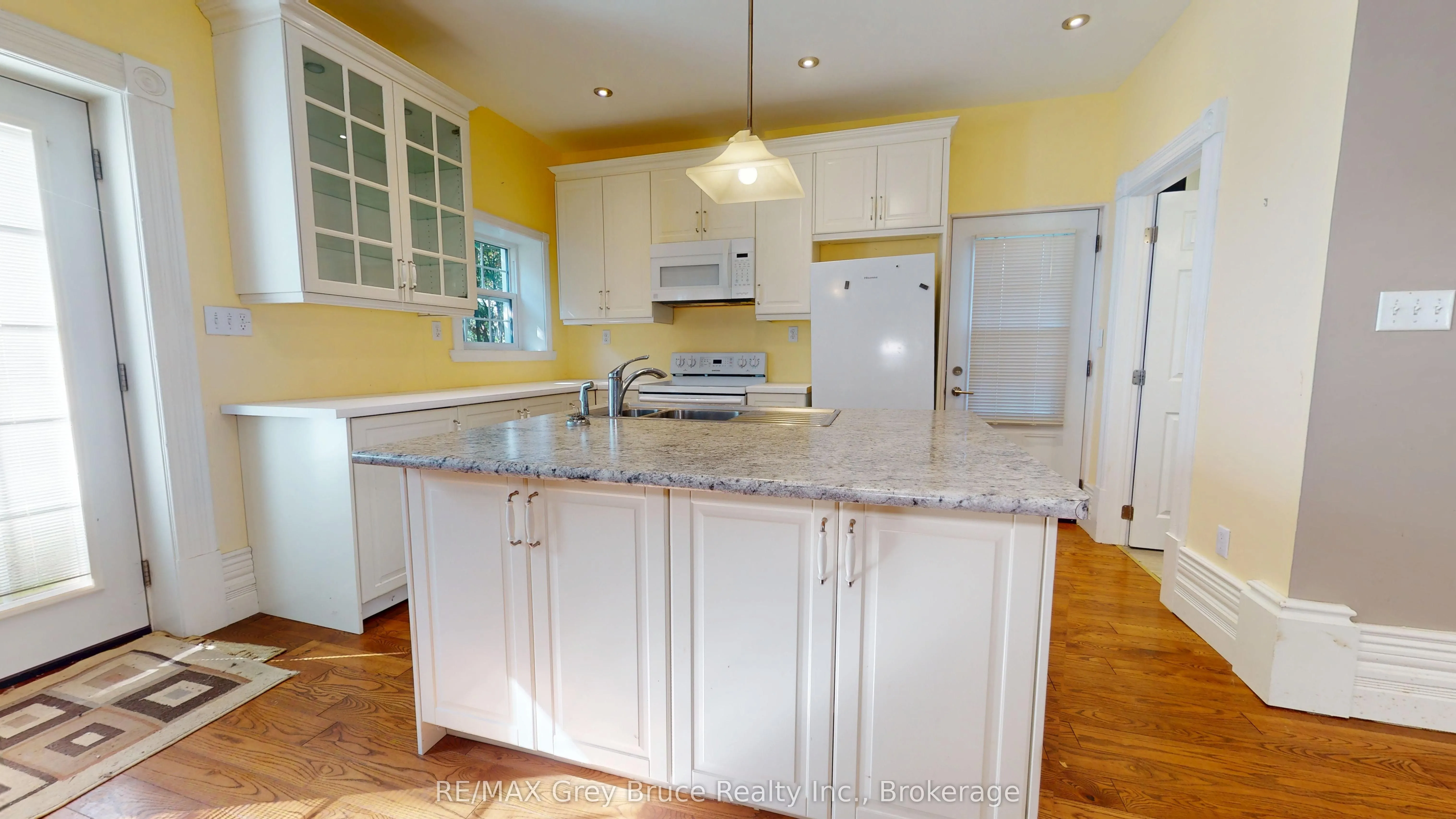 89 3rd Street SW