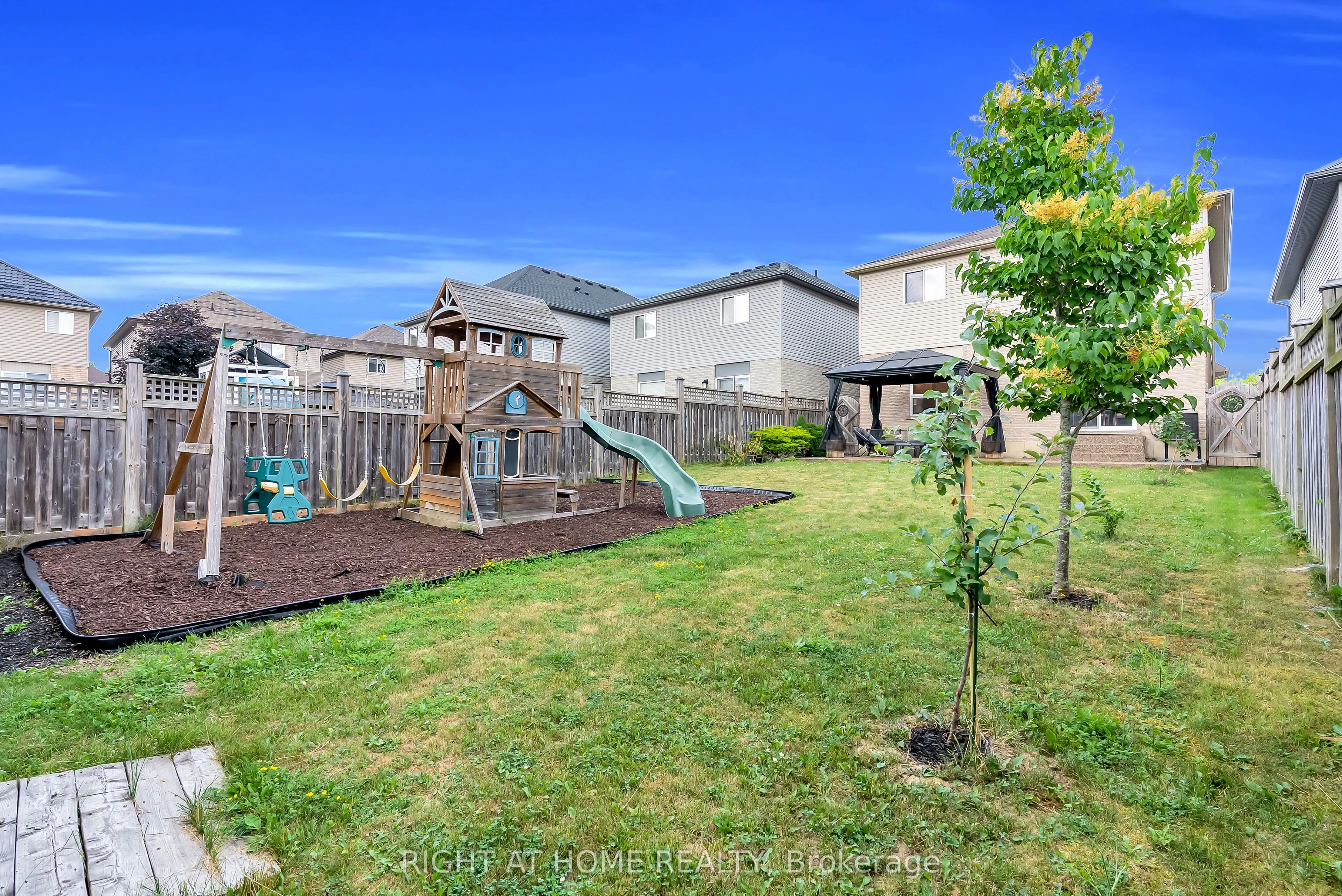 25 Stoneglen Way