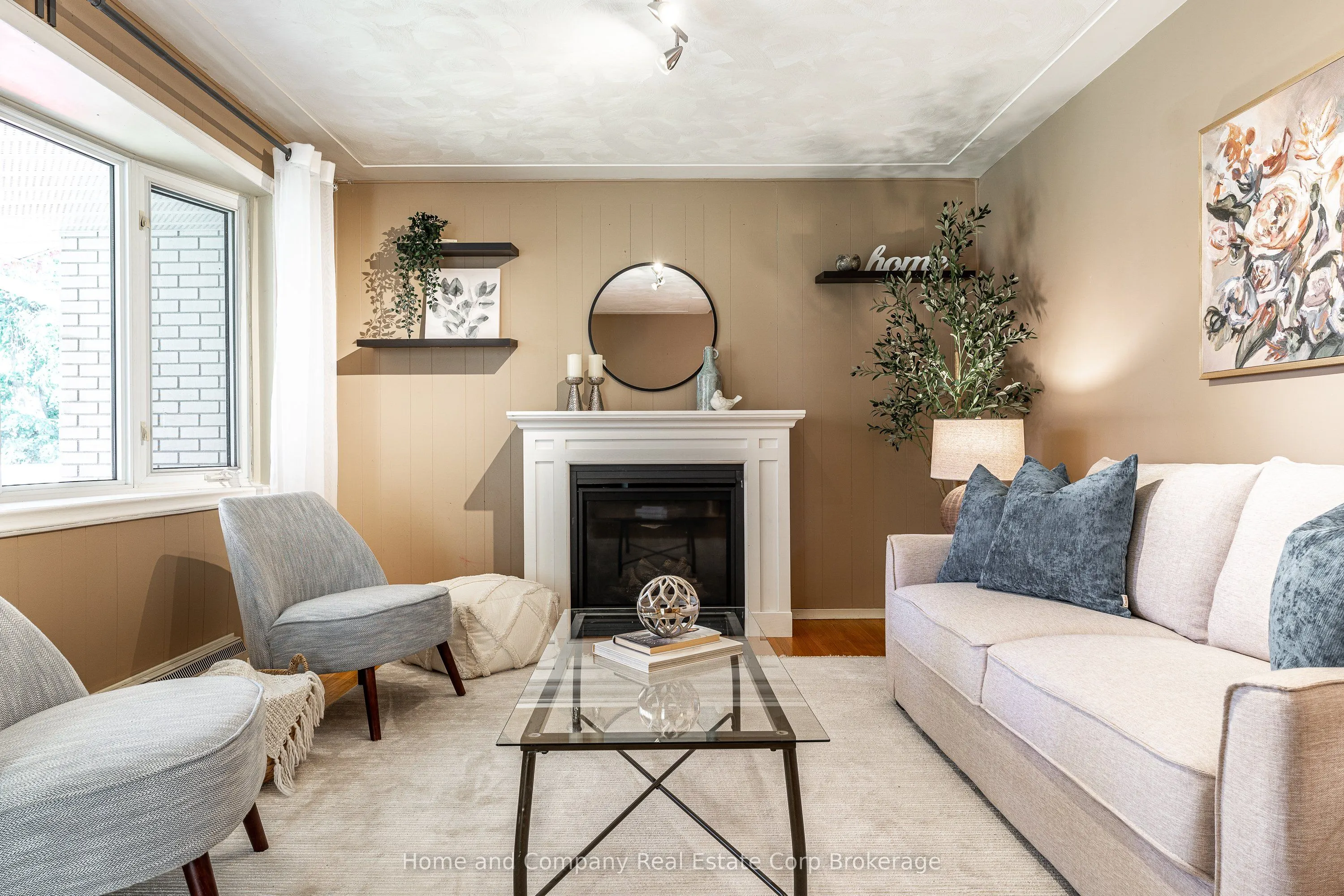 292 Redford Crescent